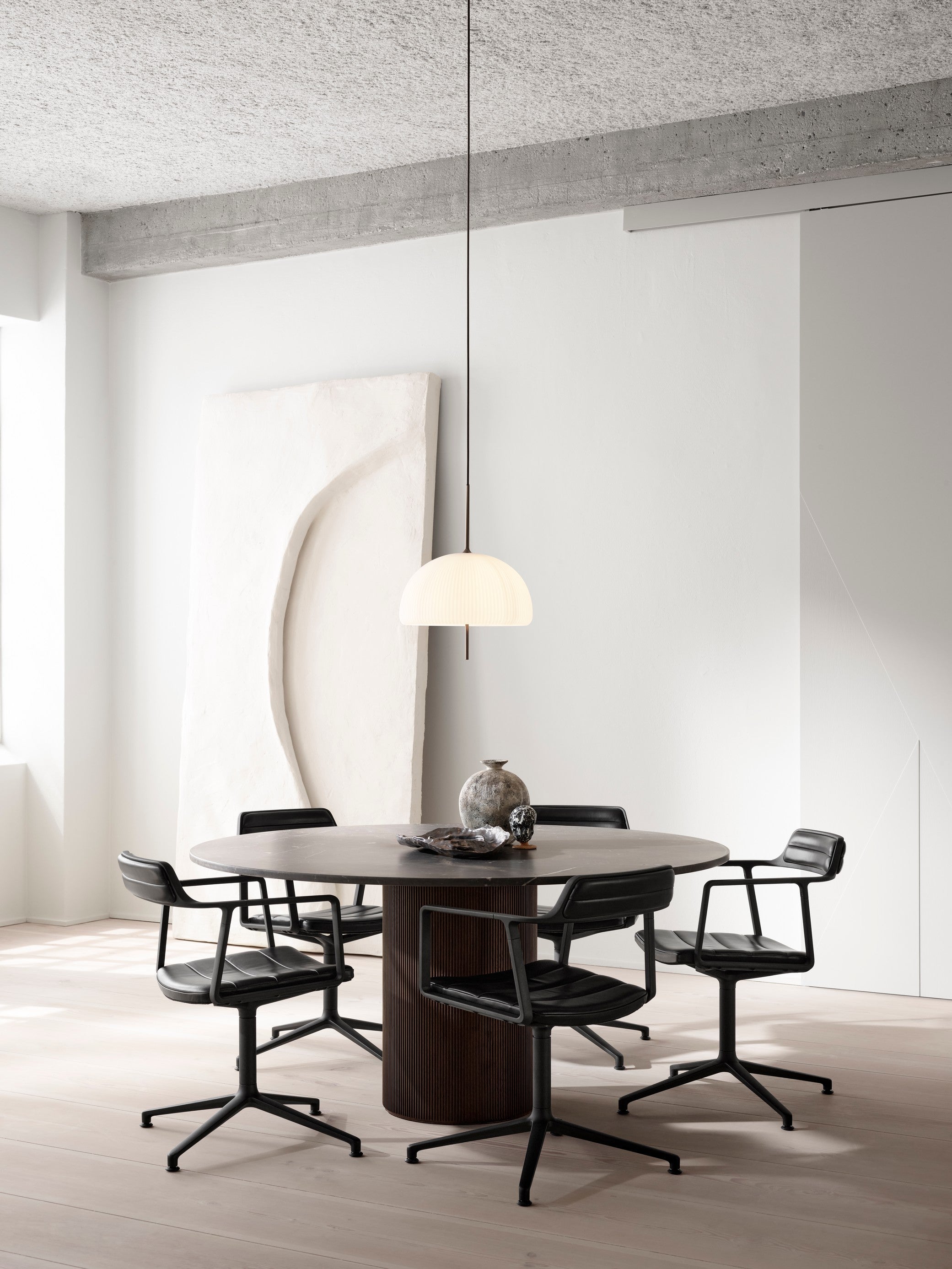 Sculpture Pendant Lamp White Shade