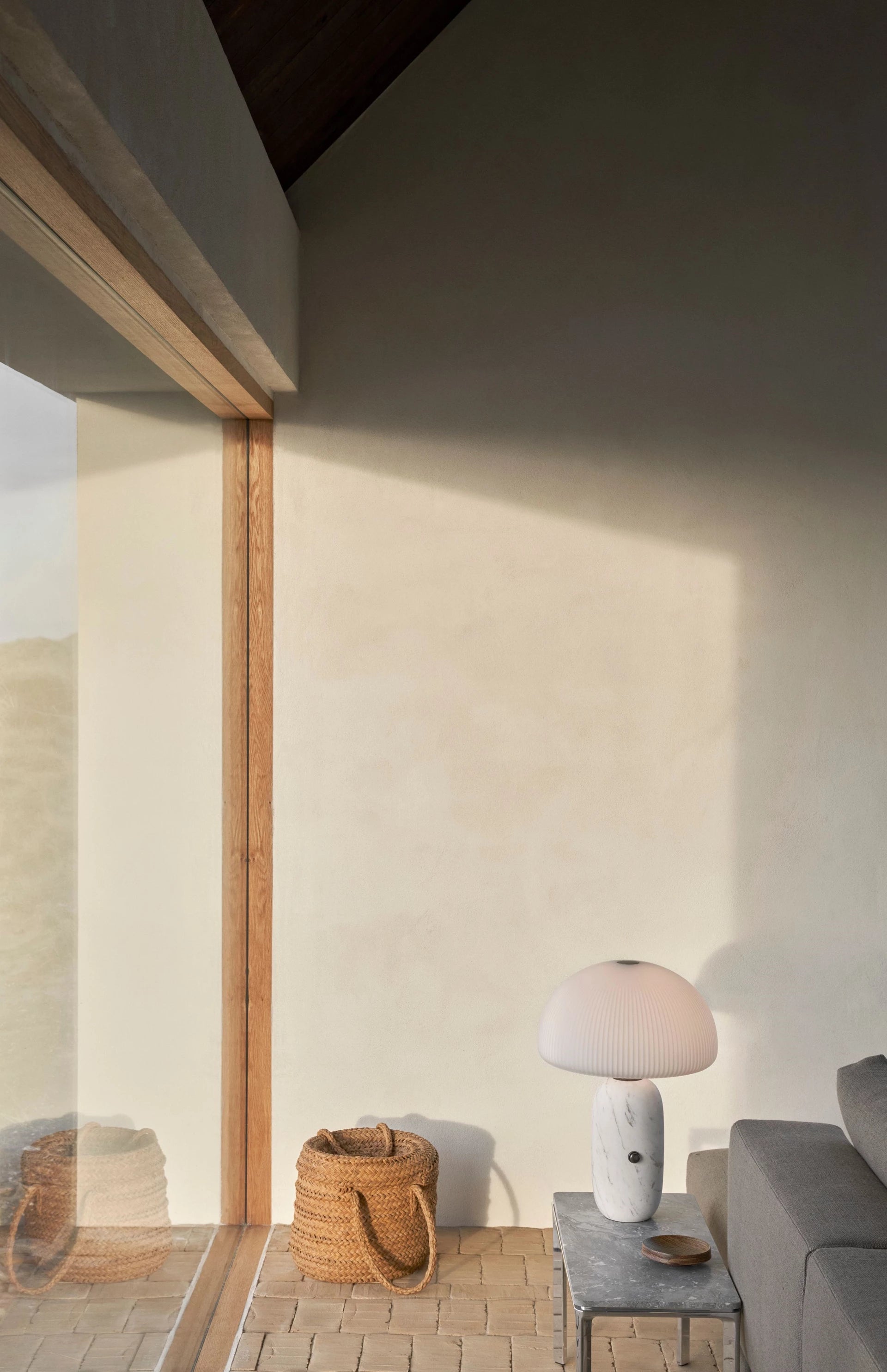 Sculpture Table Lamp White Marble