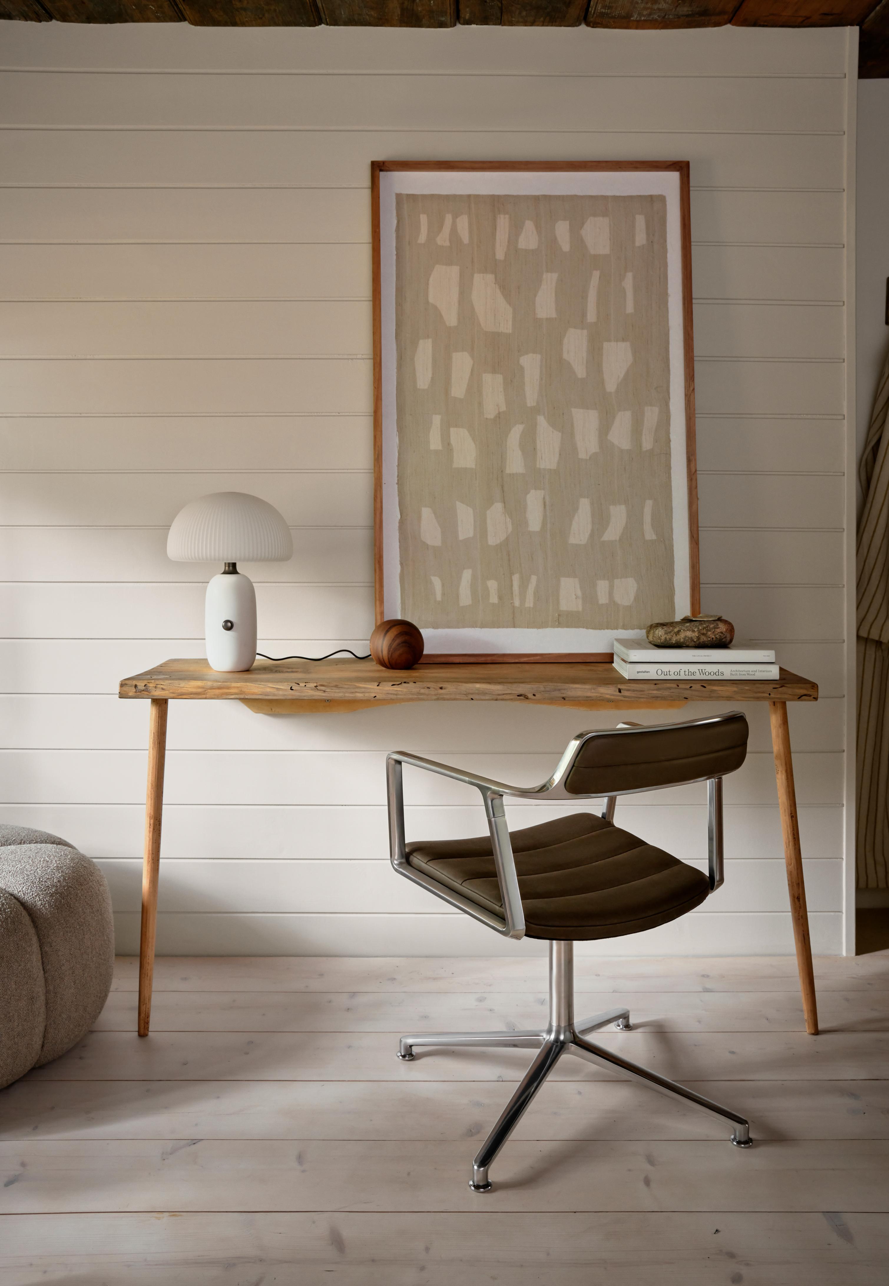 Sculpture Table Lamp White Marble