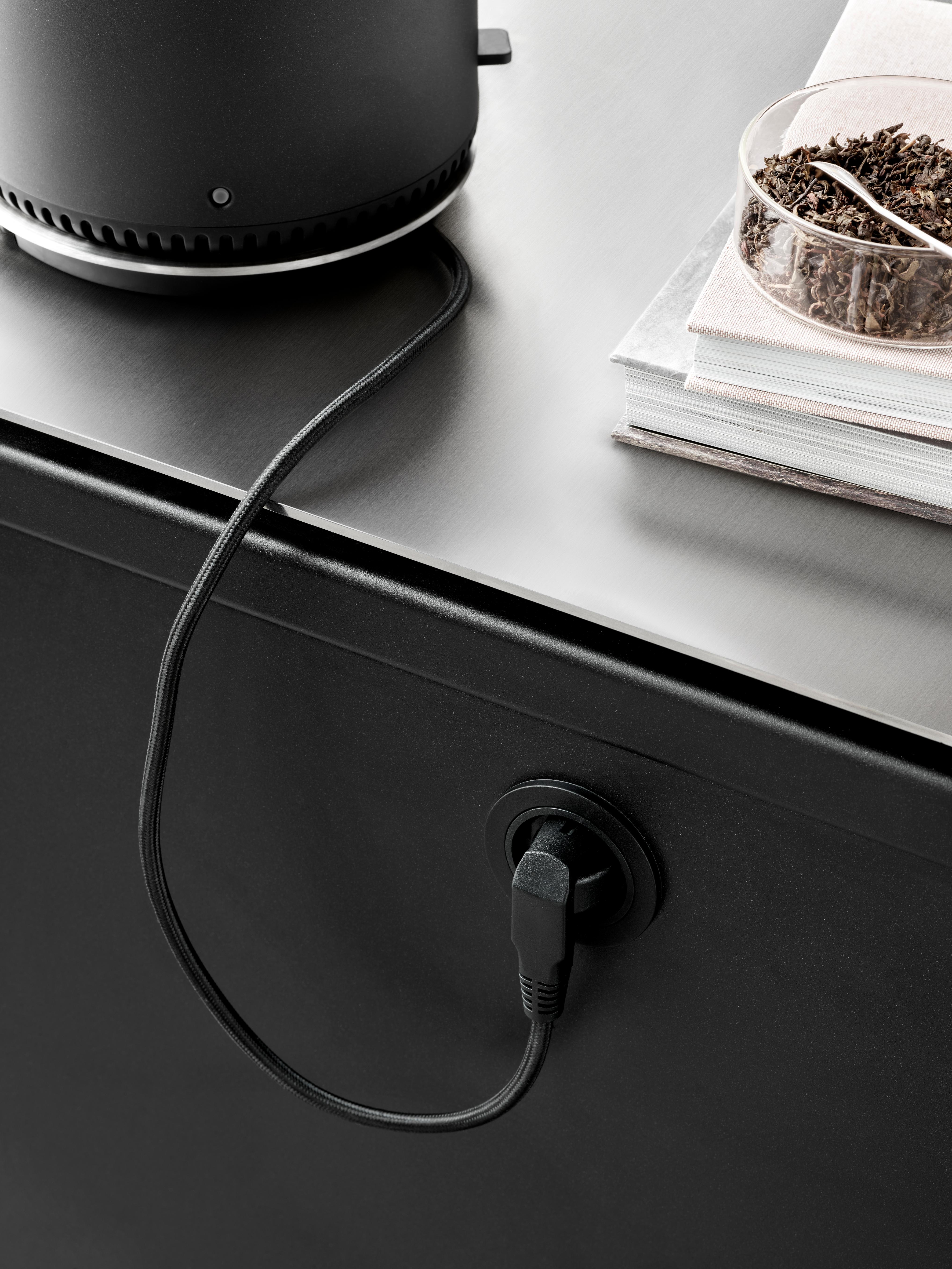 VIPP Black Electric Kettle