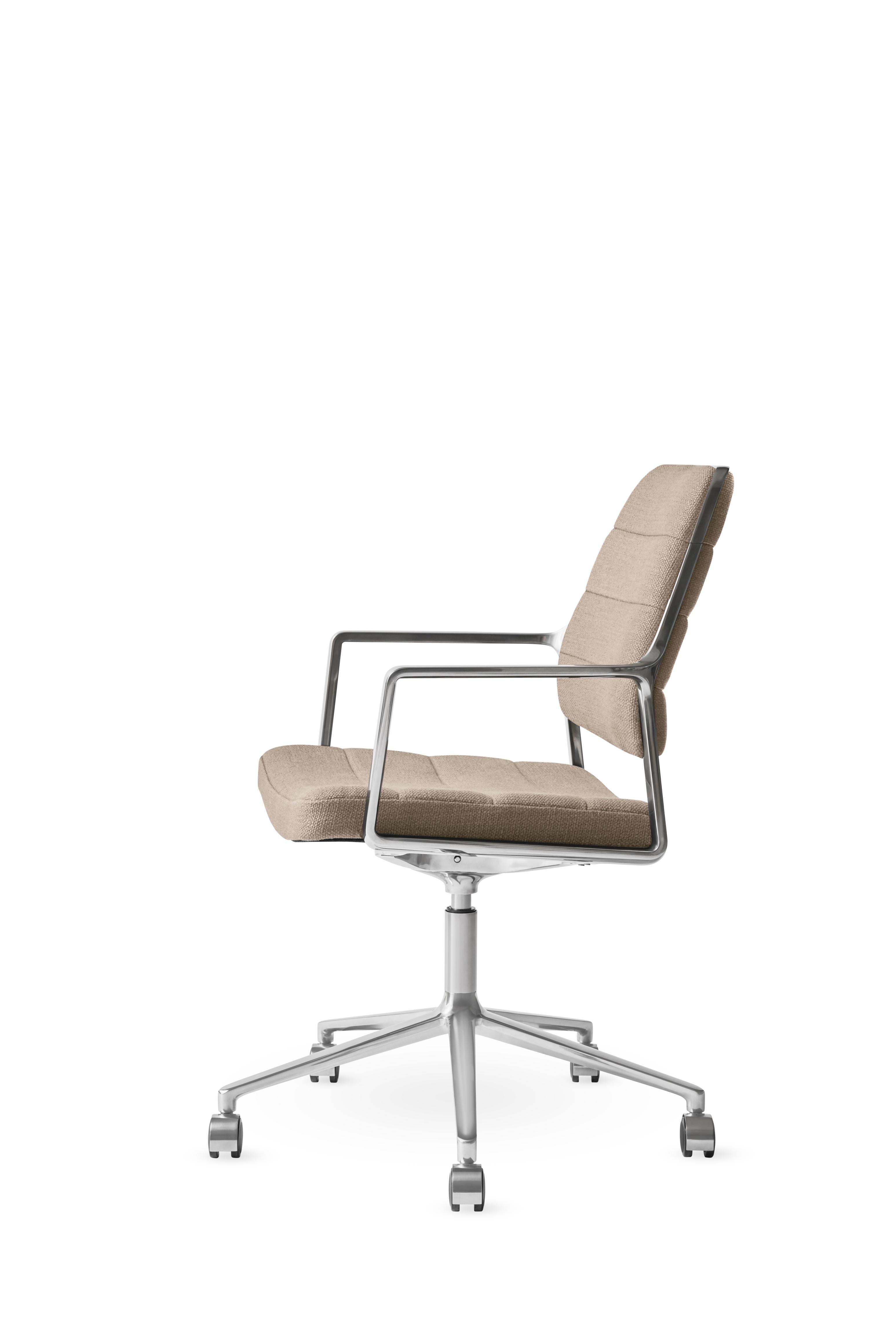 Office chair 455+ with sand-colored fabric and a metal base.