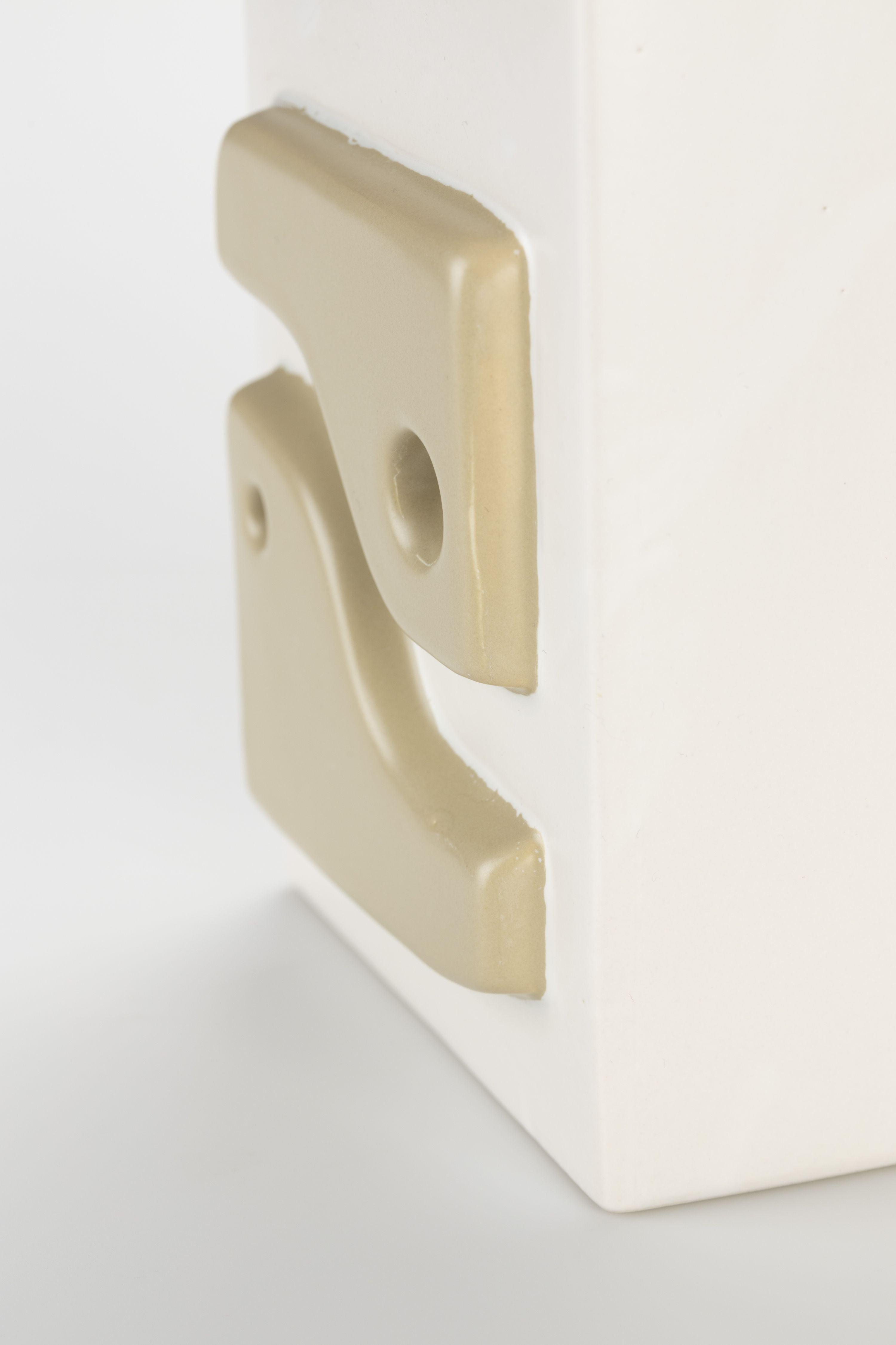 Wazon ceramiczny BLOOMER jasnobeżowy ze złotym Zuiver Eye on Design