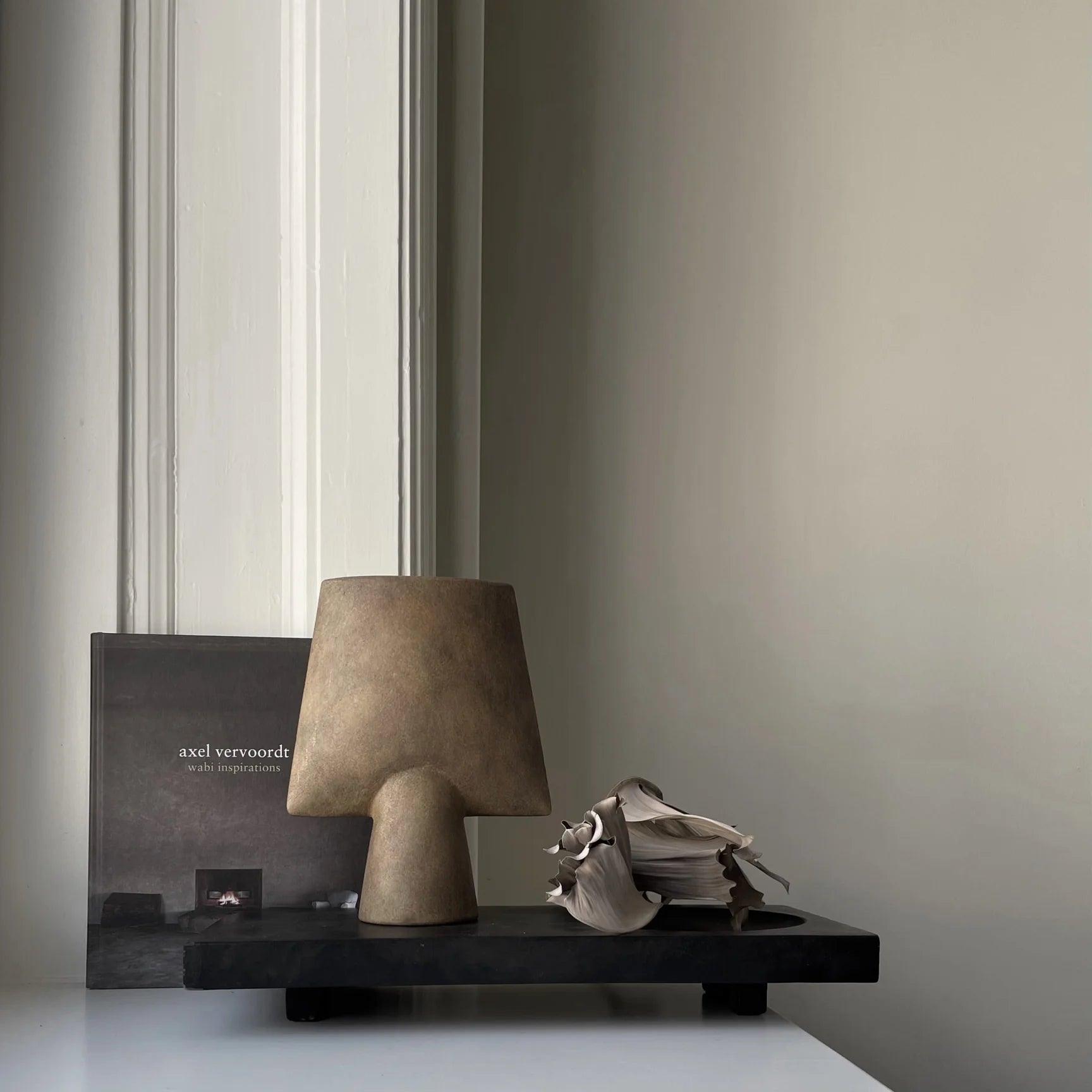 Wazon SPHERE SQUARE ochra 101 Copenhagen Eye on Design