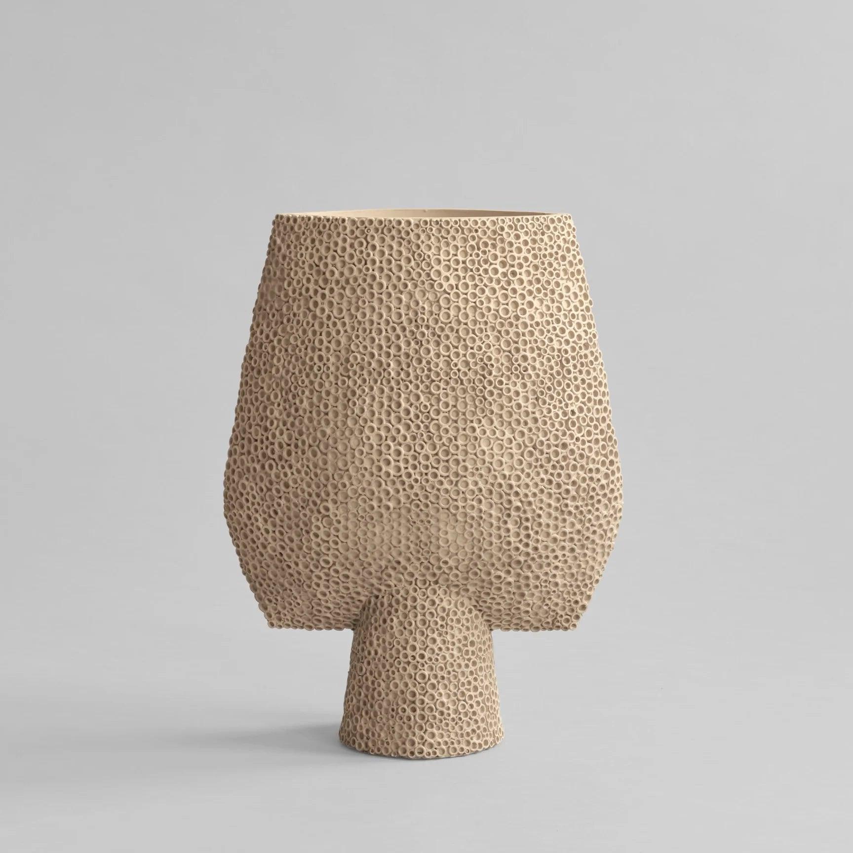 Wazon SPHERE SQUARE SHISEN piaskowy 101 Copenhagen Eye on Design
