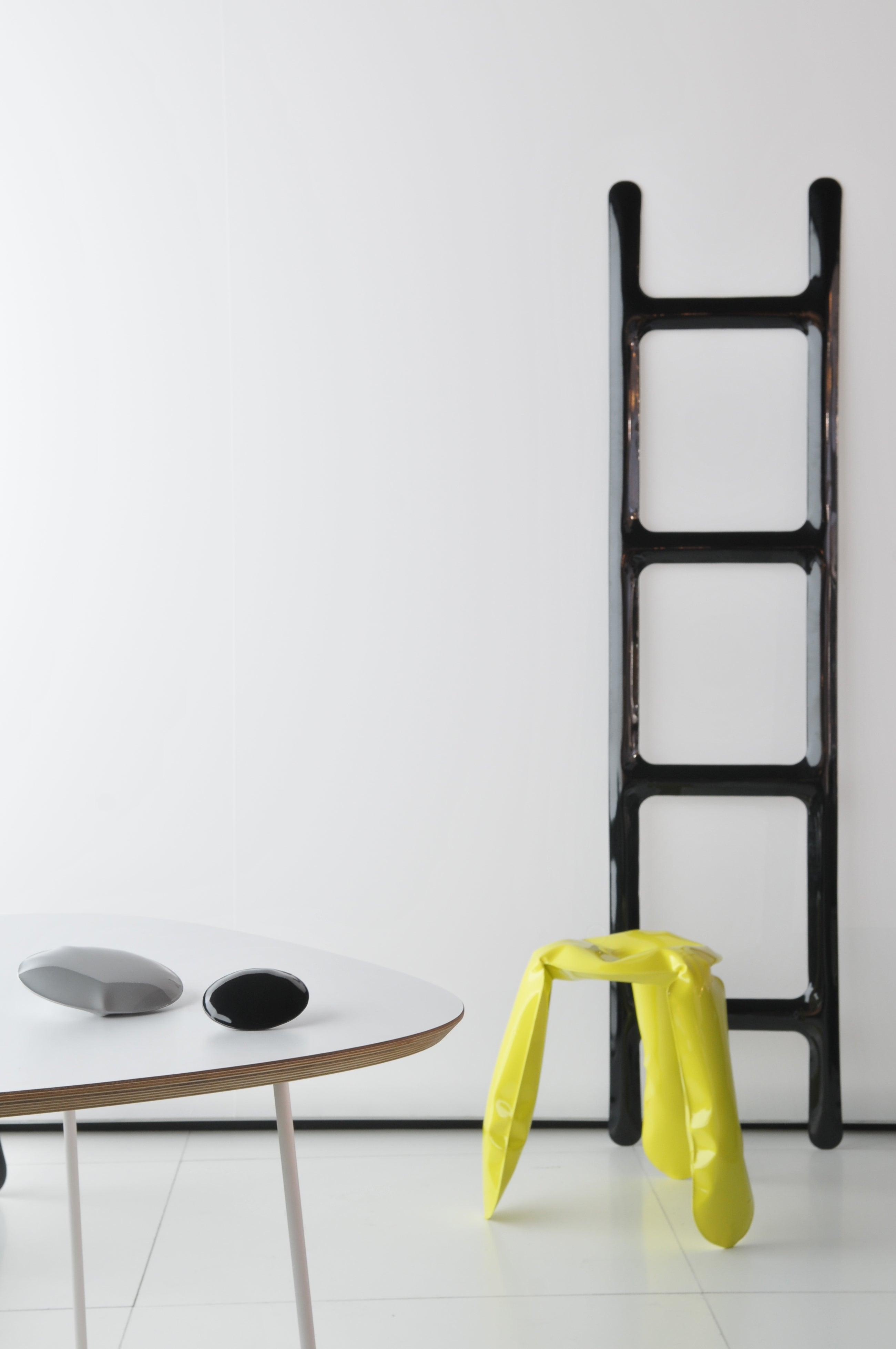 Wieszak DRAB czarny błyszczący Zieta Studio Eye on Design