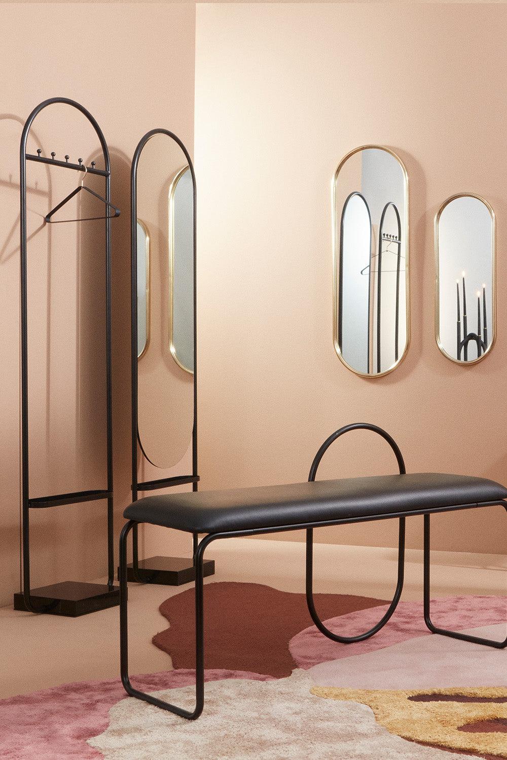 Wieszak stojący ANGUI czarny marmur AYTM Eye on Design