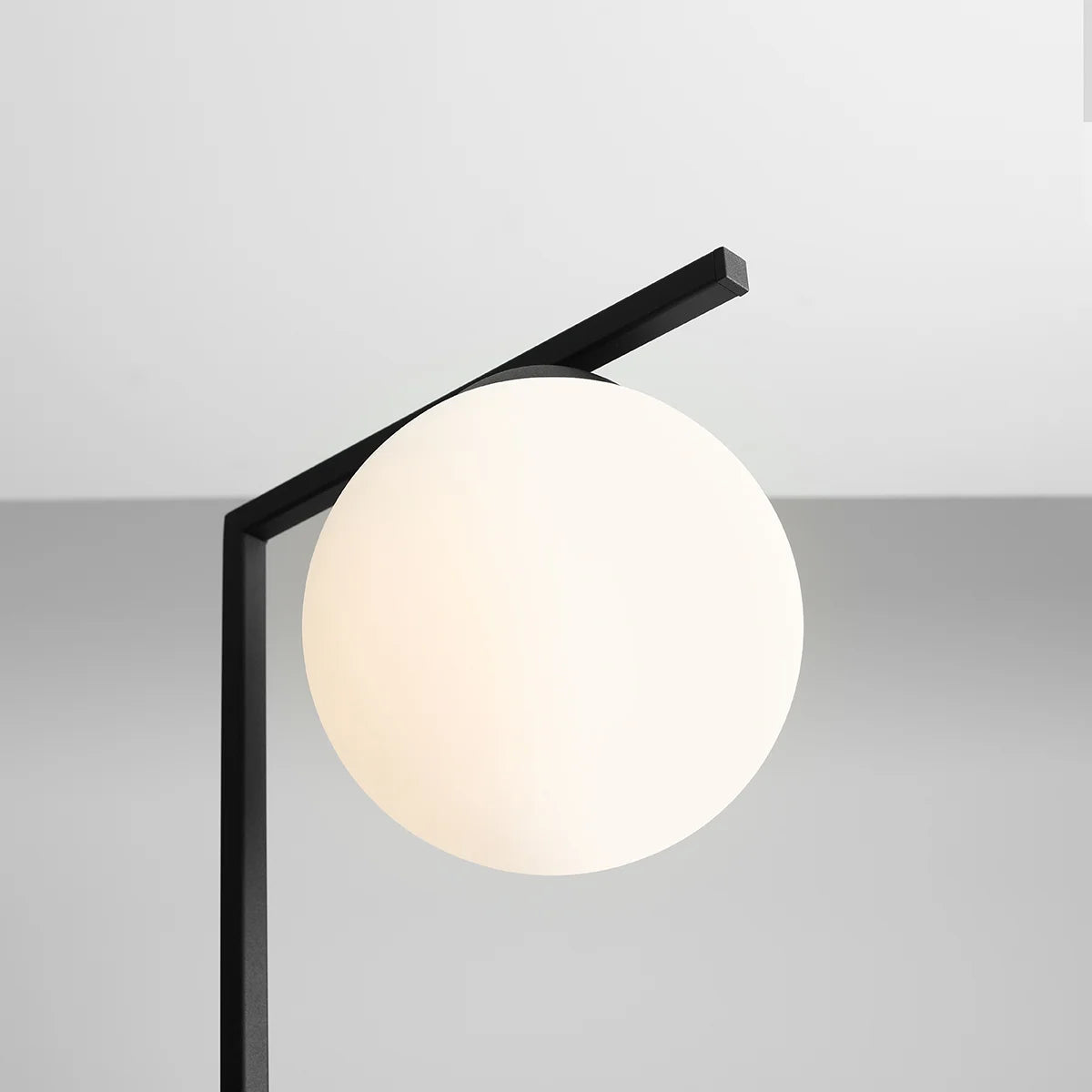 Lampa stojąca ZAC czarny Artera Eye on Design