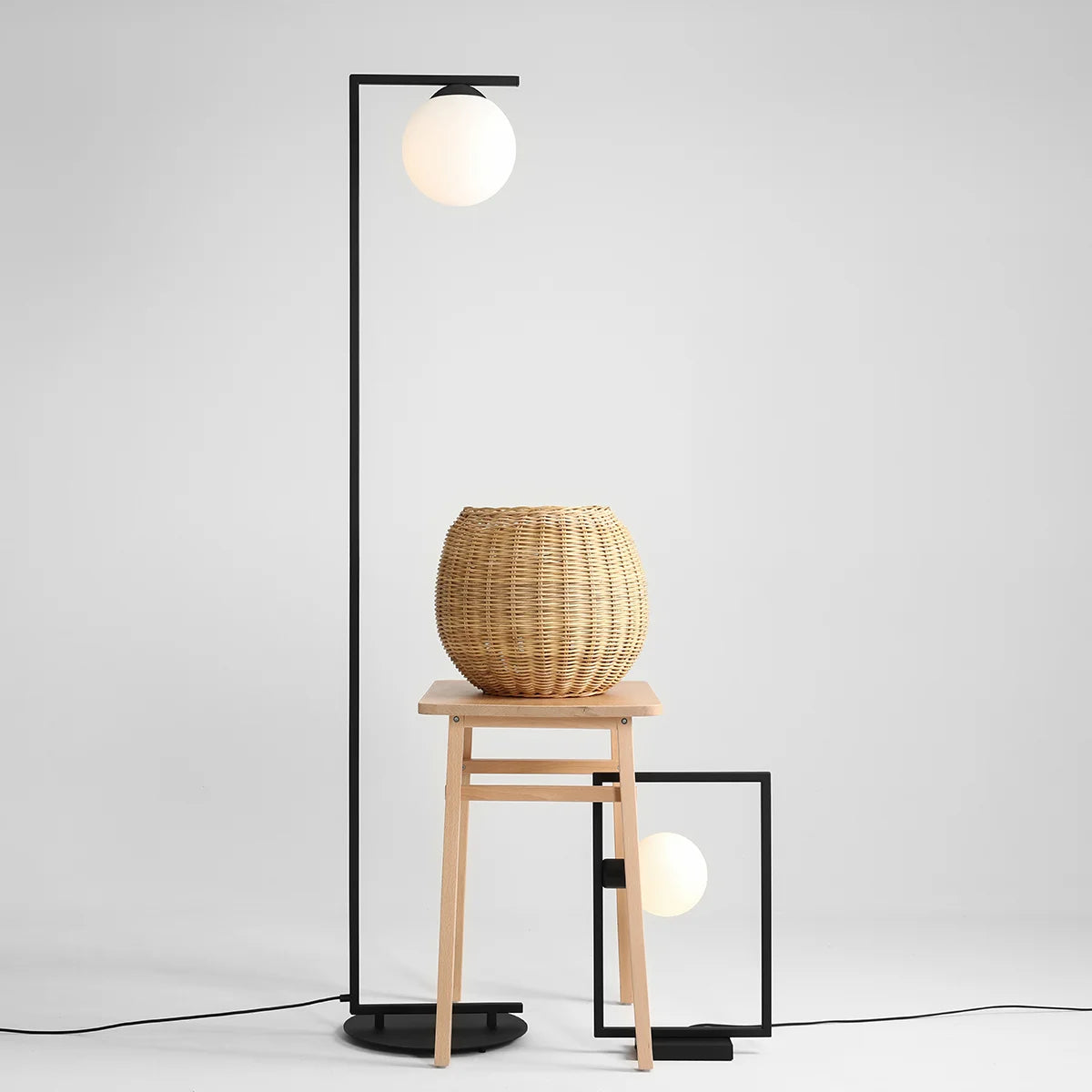 Lampa stojąca ZAC czarny Artera Eye on Design
