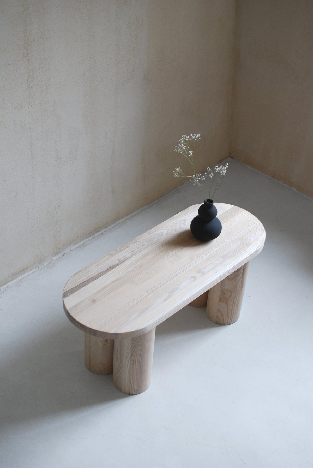 Stolik kawowy LESS jesion Salak Eye on Design