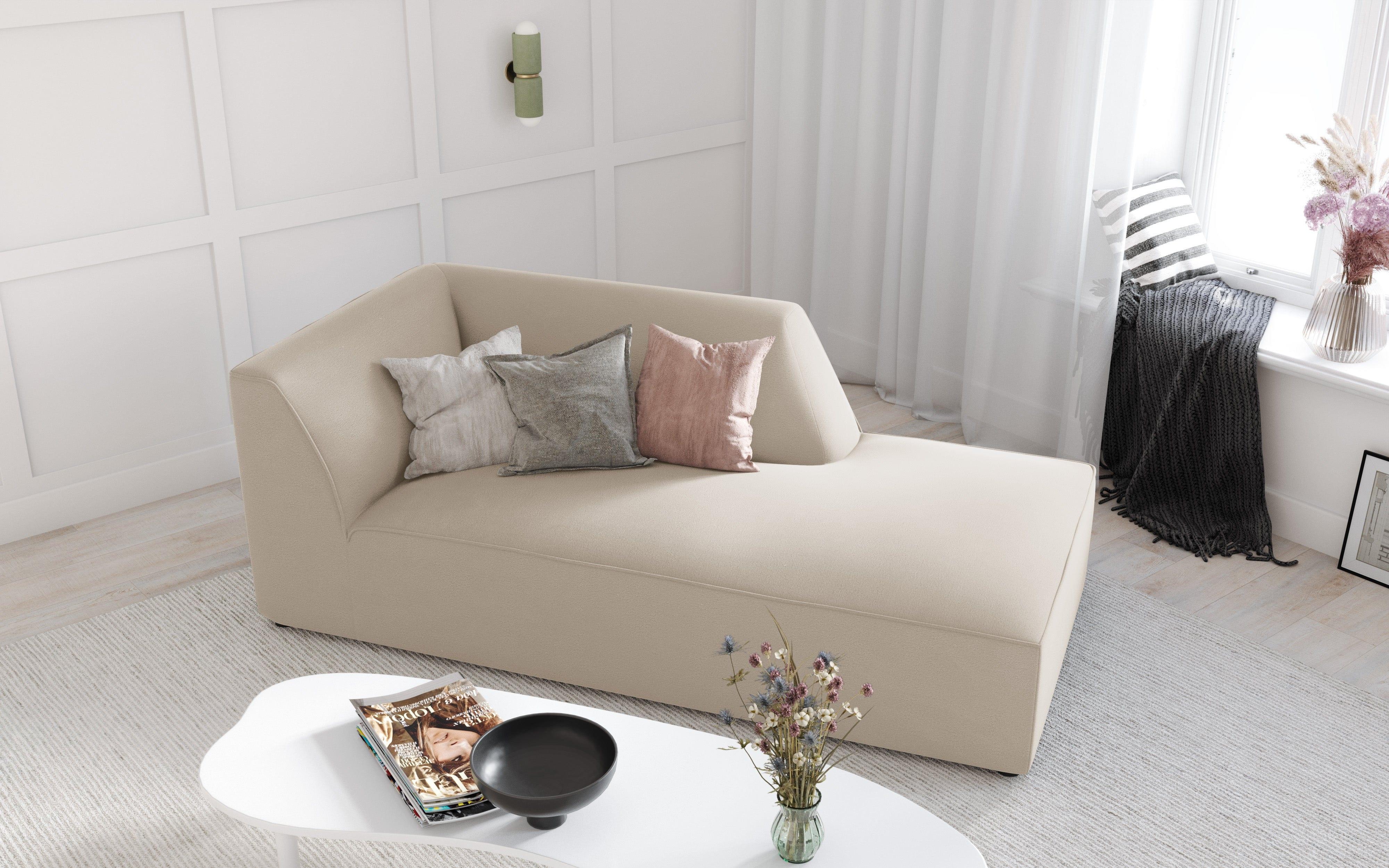 Szezlong aksamitny prawostronny RUBY beżowy Micadoni Eye on Design