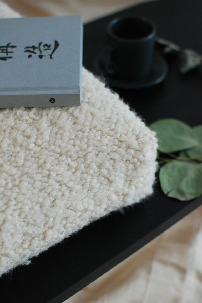 Stolik HEN drewniany Salak Eye on Design