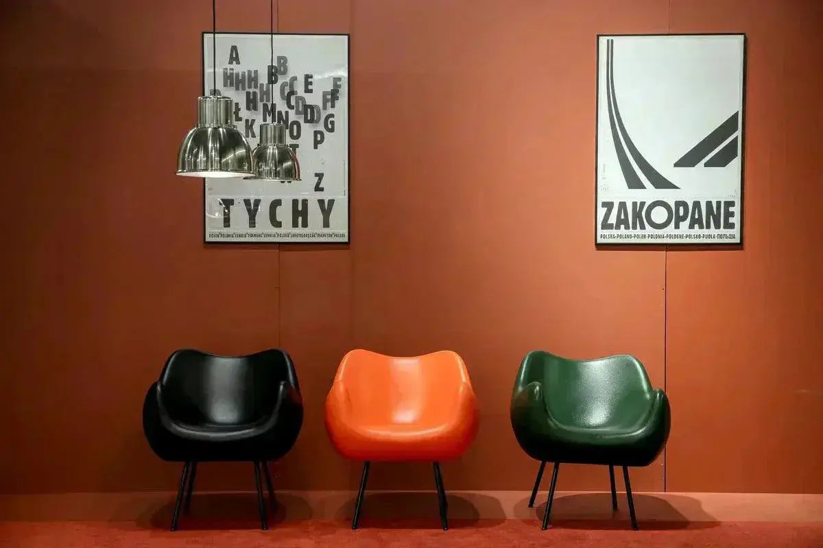 Elegancja na wysokich obcasach: Fotel RM58 - Perła polskiego wzornictwa - Eye on Design