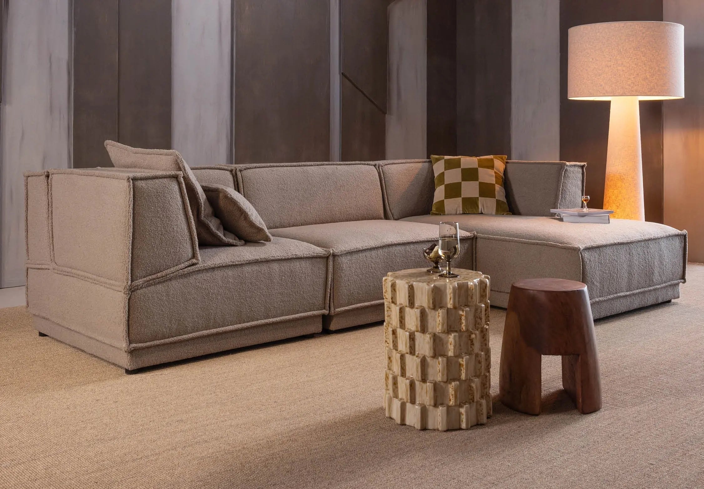 Sofa do jadalni w otwartej strefie dziennej