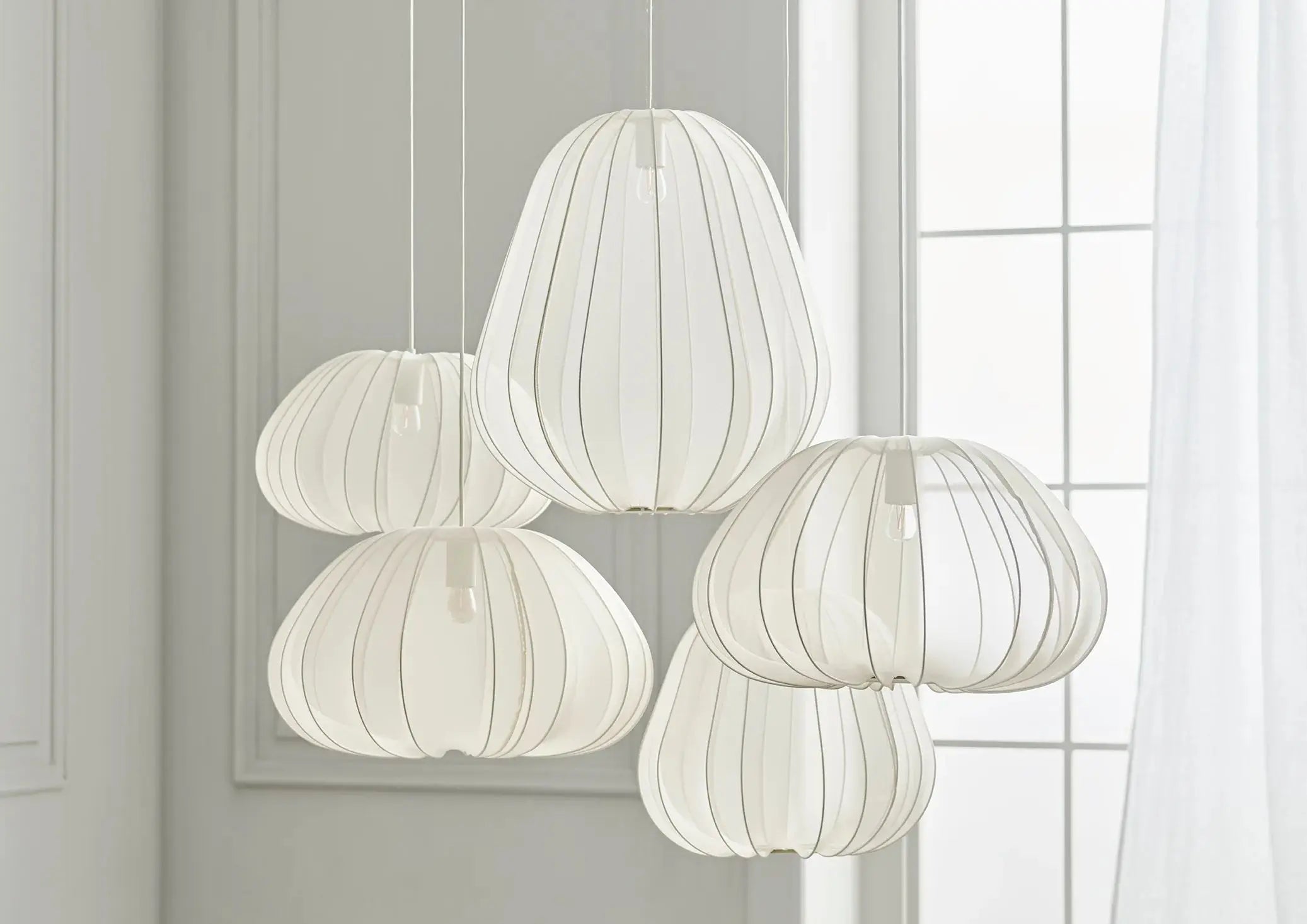 Lampy wiszące białe