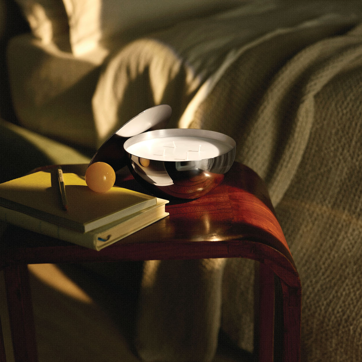 Duftwachs für die Kerze ROCC - AMBER mit Noten von Honig, Tonkabohne und Gewürzen