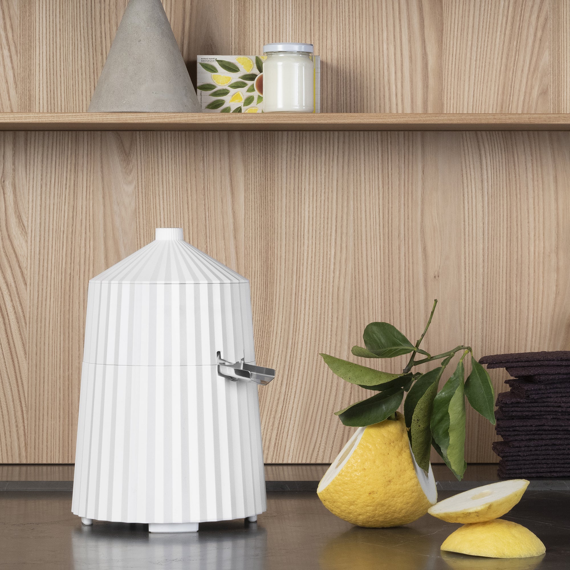 Plissé citrus juicer white