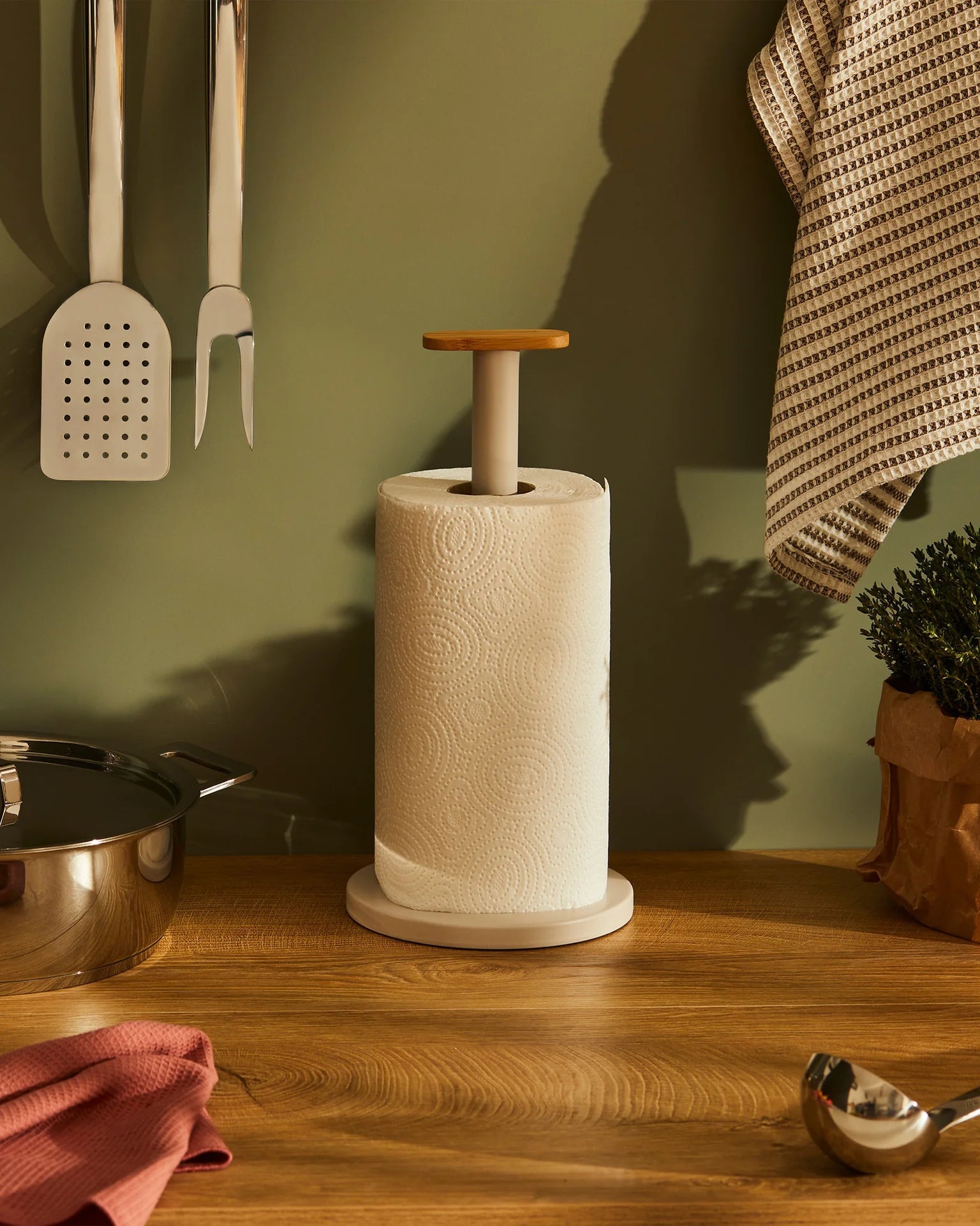 Mattina gray paper towel rack