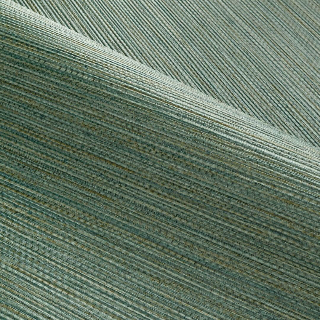 Structural wallpaper imitating seagrass fibers ZOSTERA - EMERAUDE emerald