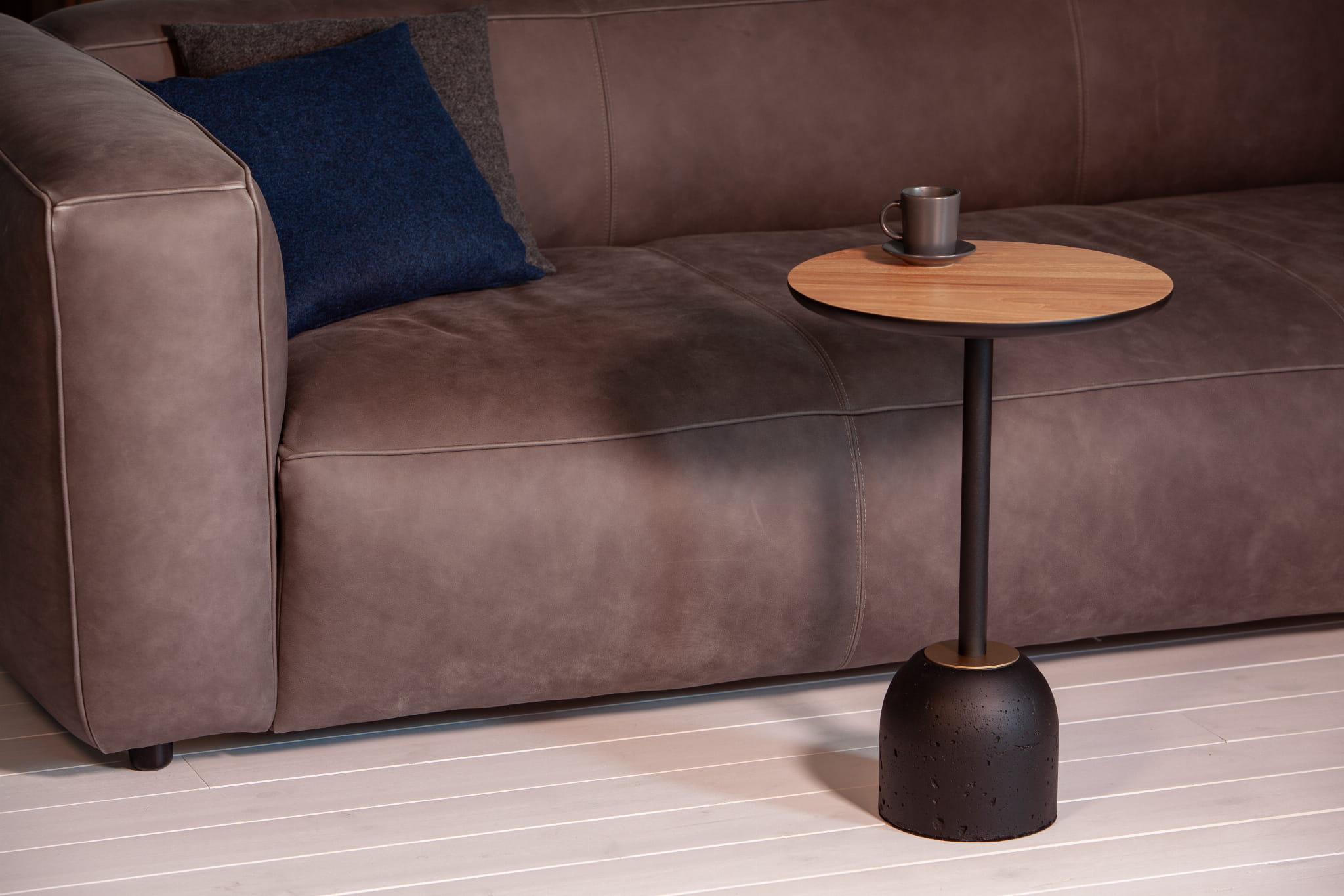 BET HPL black coffee table with concrete base