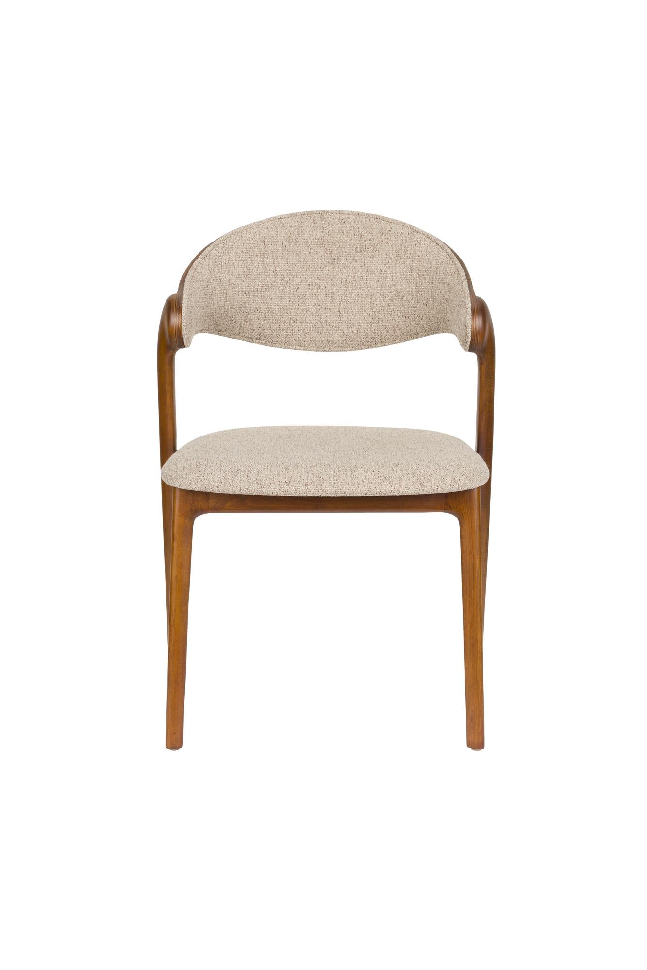 Babington beige chair with a wooden base