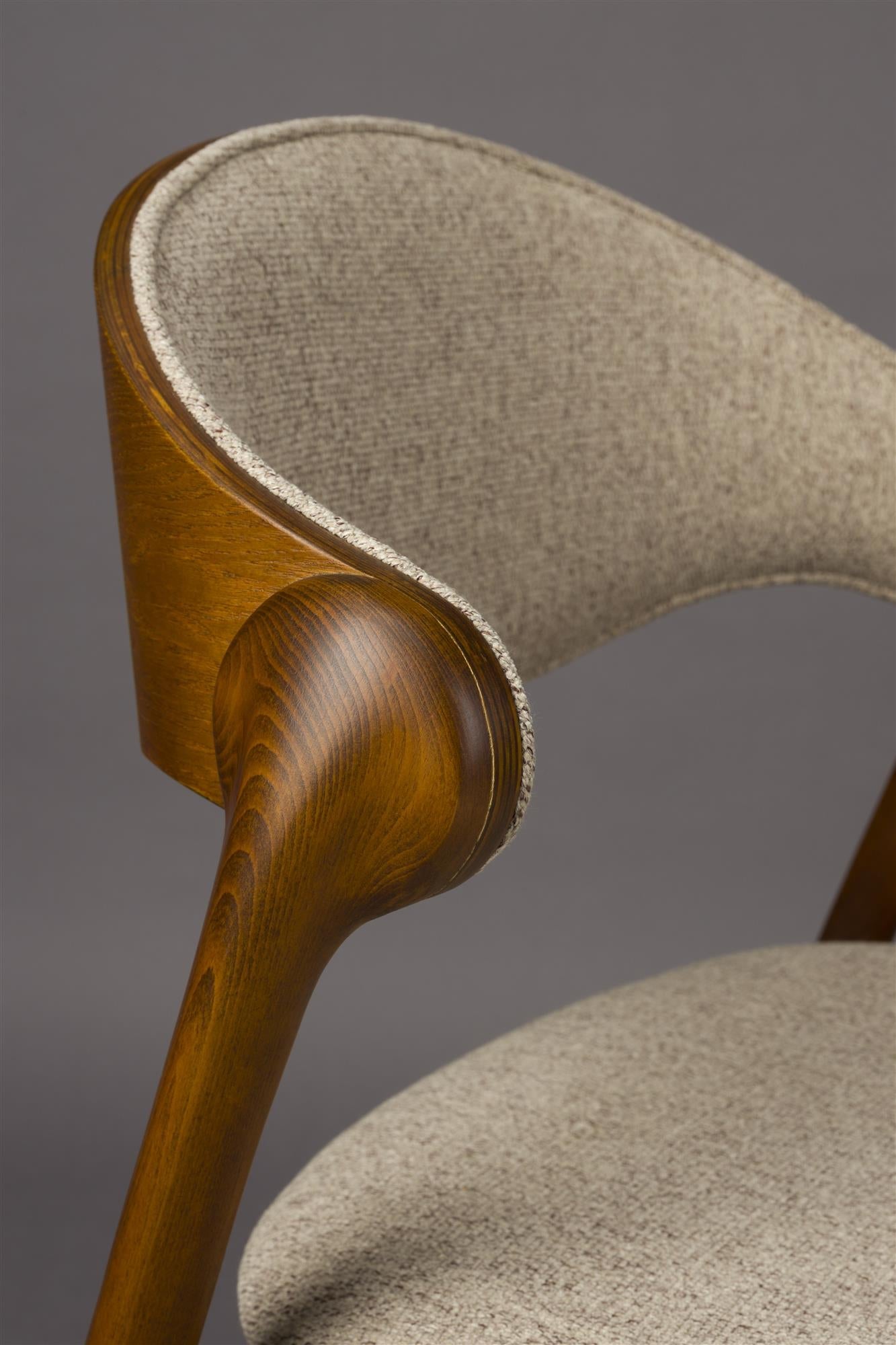 Babington beige chair with a wooden base