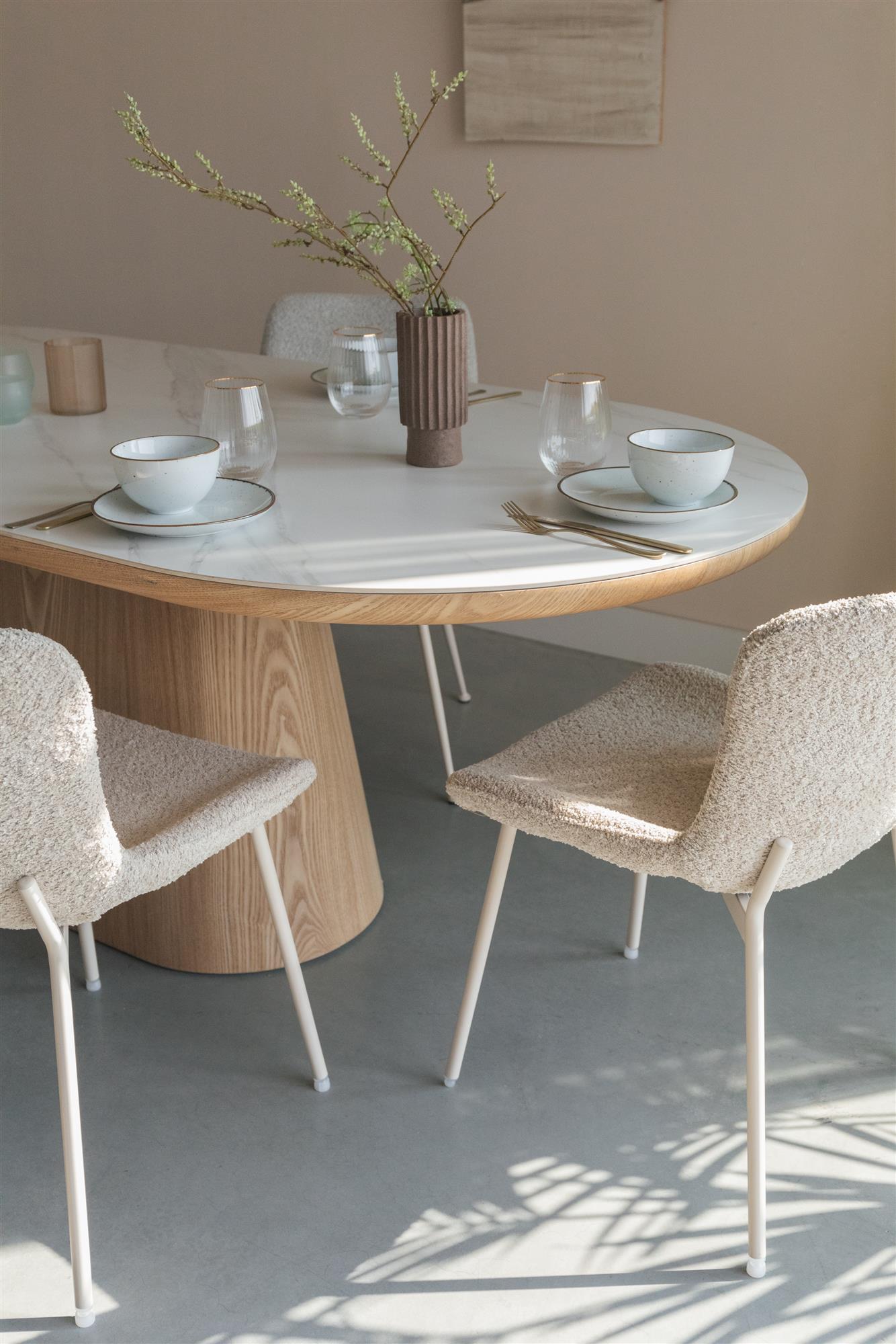 ALMIRA walnut table with marble imitation