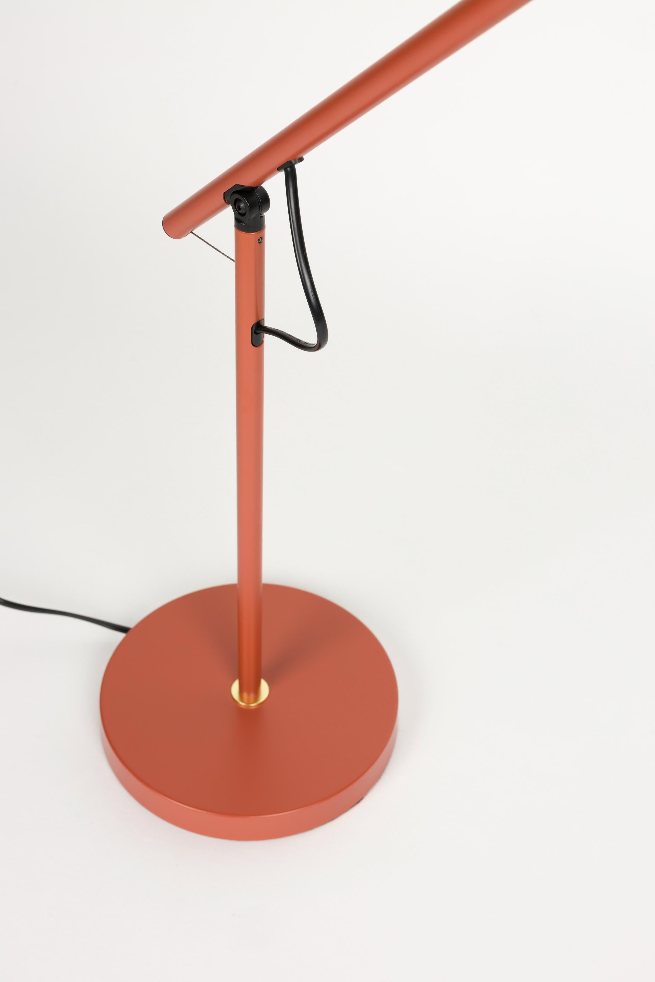 AERO red table lamp