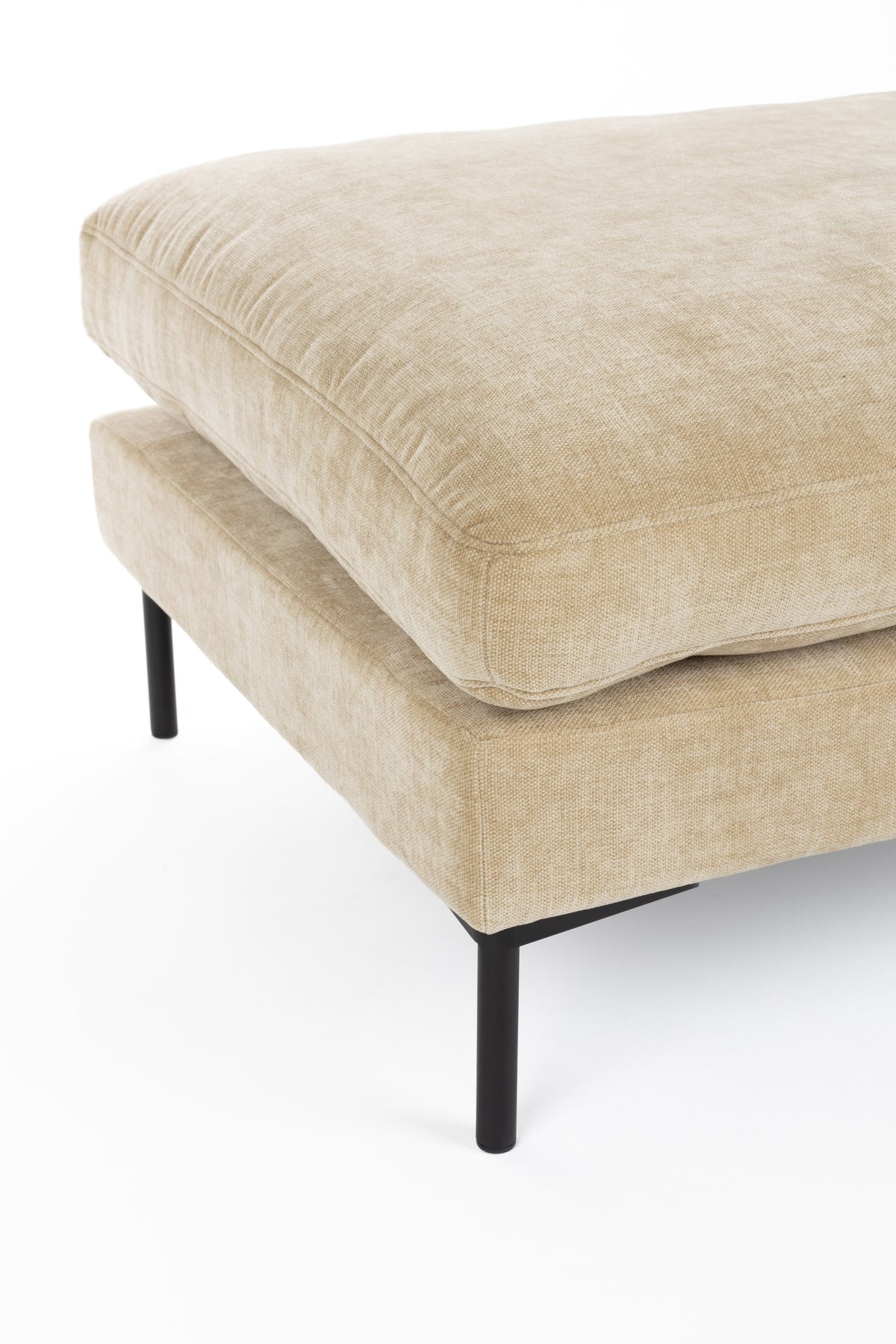 Summer Pouf Sand