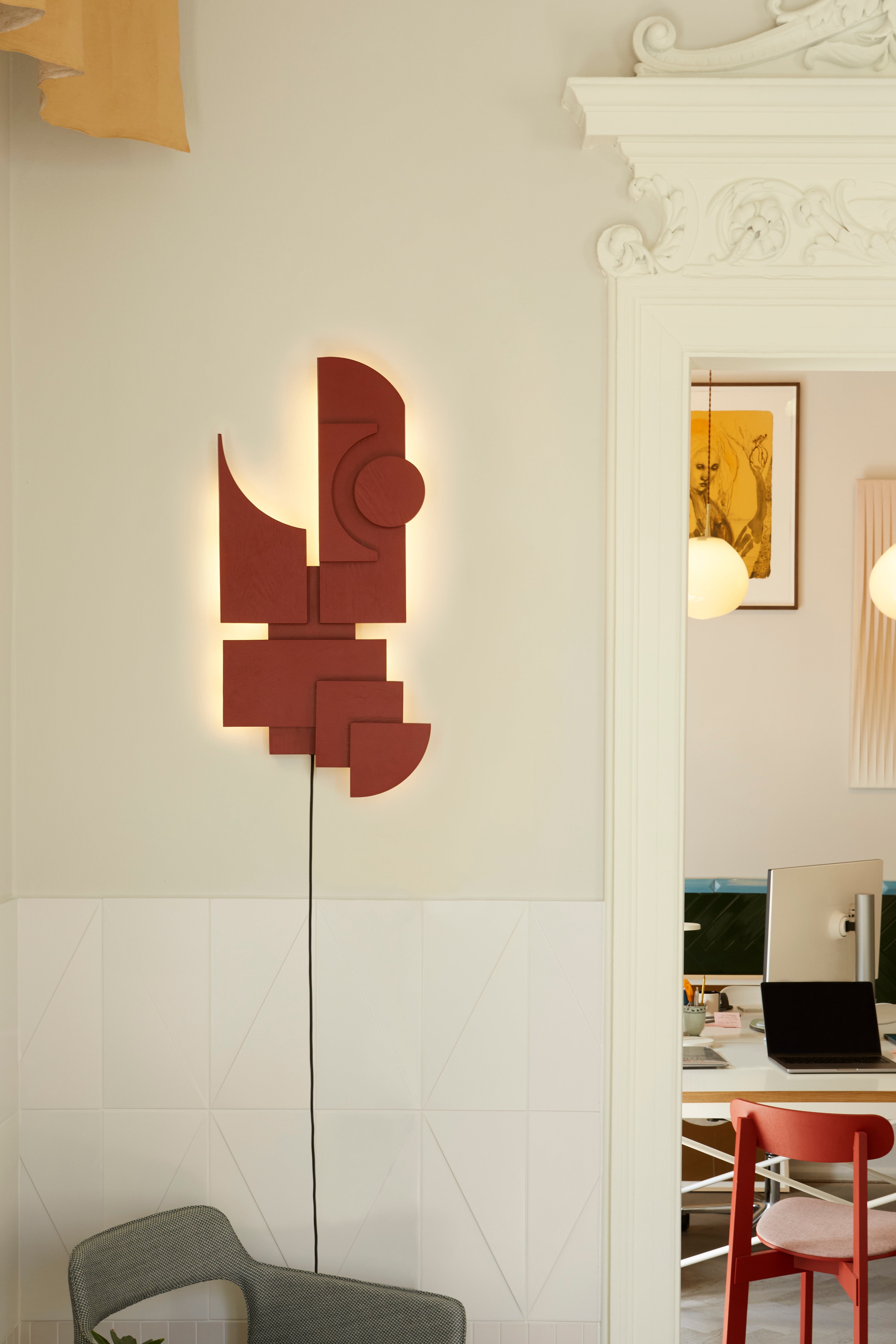 Wandleuchte TOTEM DECO rot