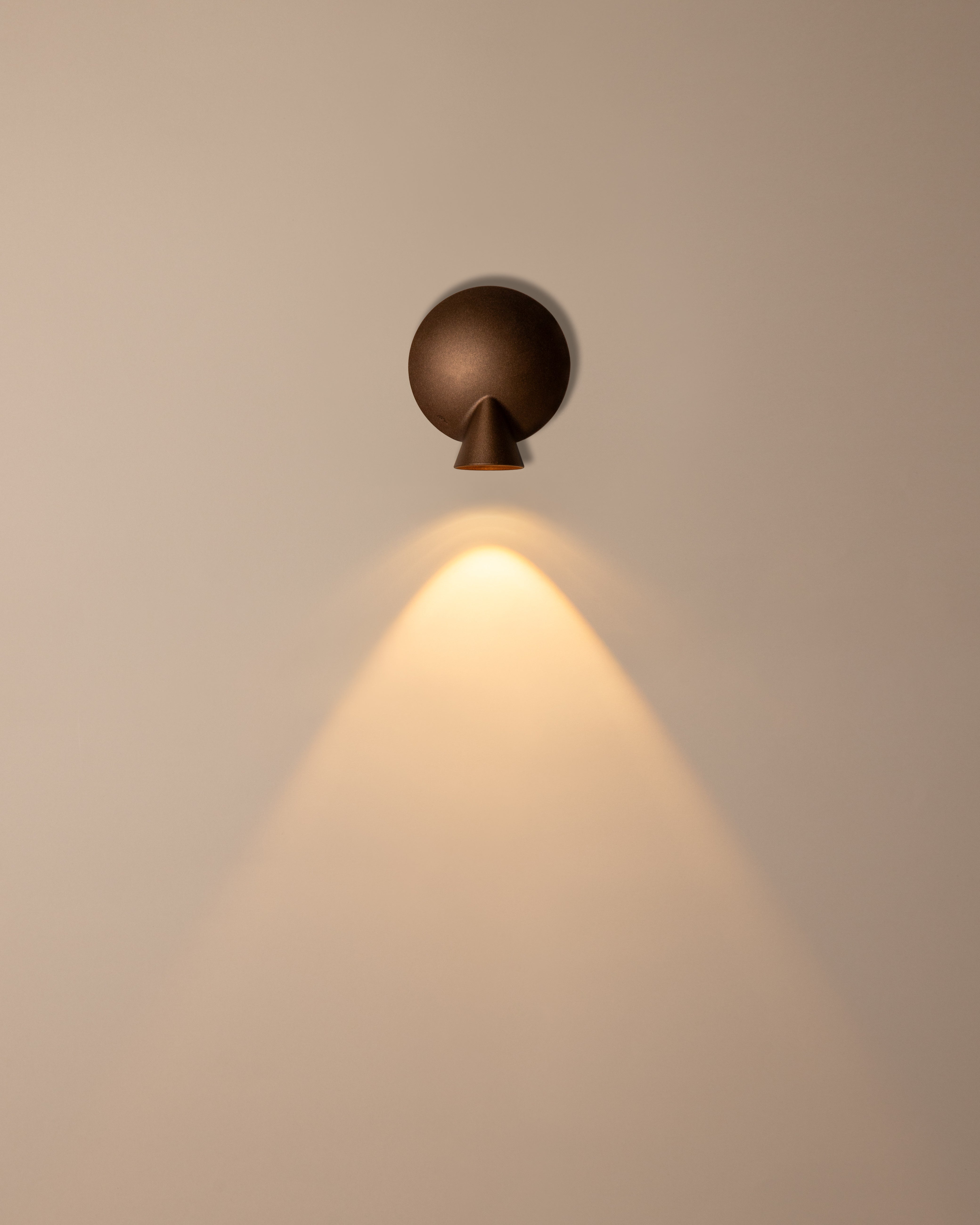 TORTUGA Wall Lamp in Brown