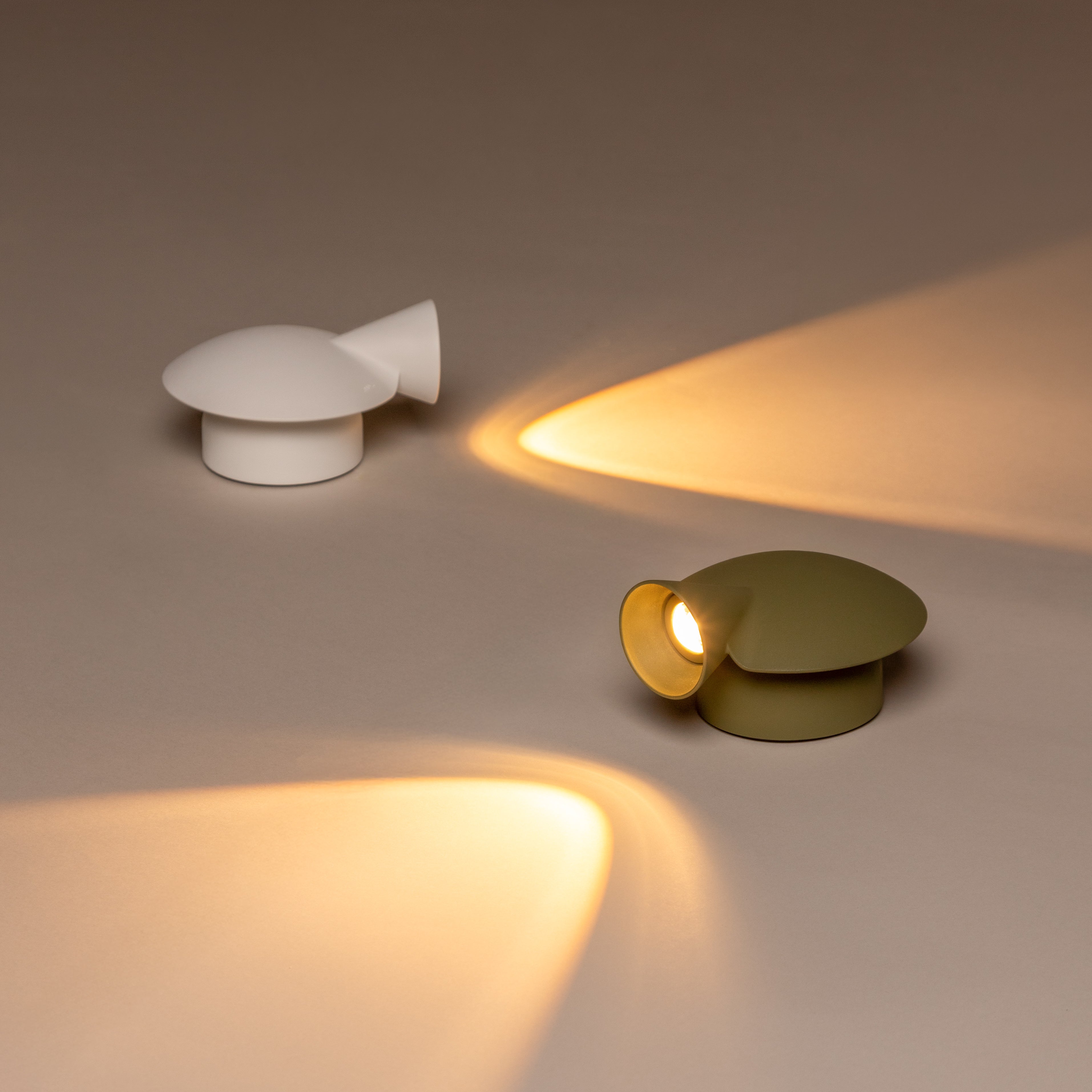 TORTUGA White Wall Lamp