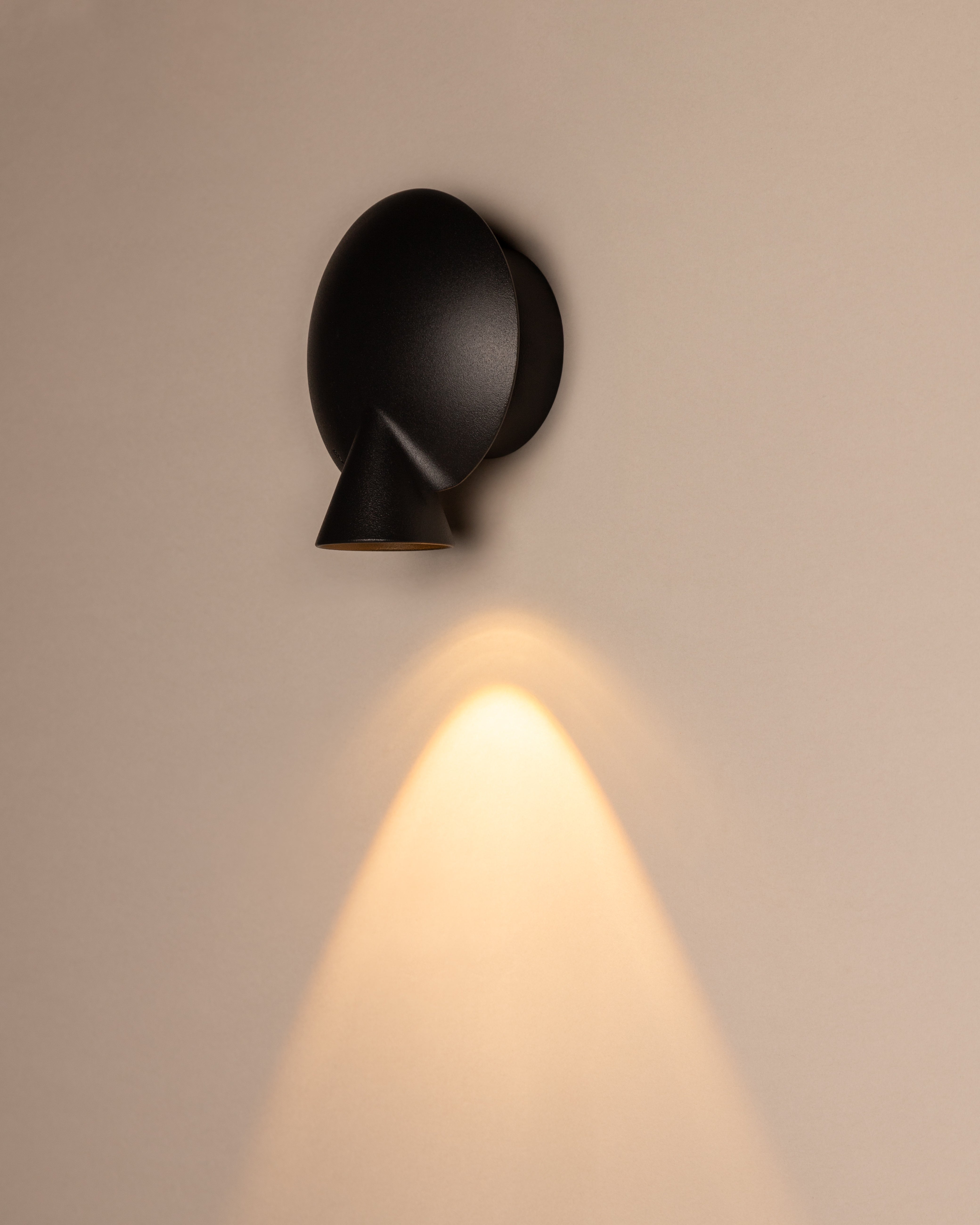TORTUGA Wall Lamp in Anthracite