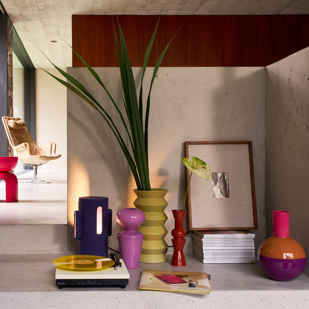 Glass vase LAHJA orange with purple and pink