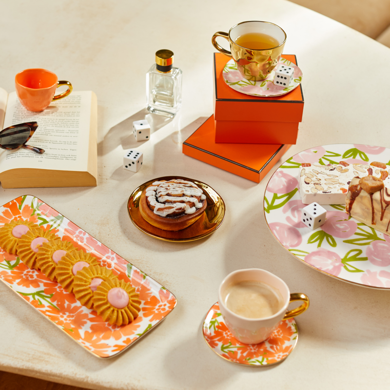 GOOD MORNING Plate Set with Orange Floral Motif