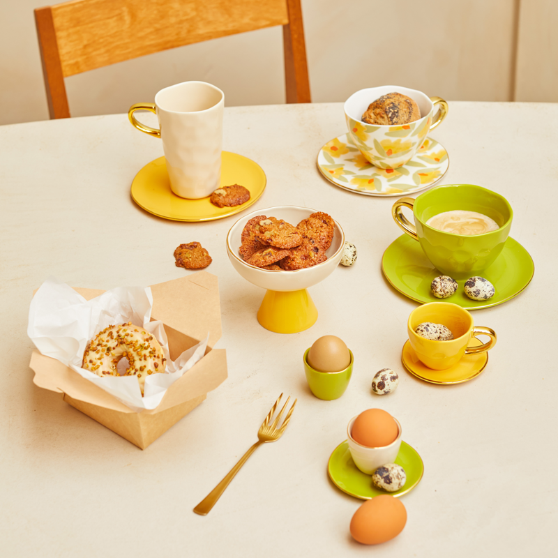 GOOD MORNING green plate with gold finish