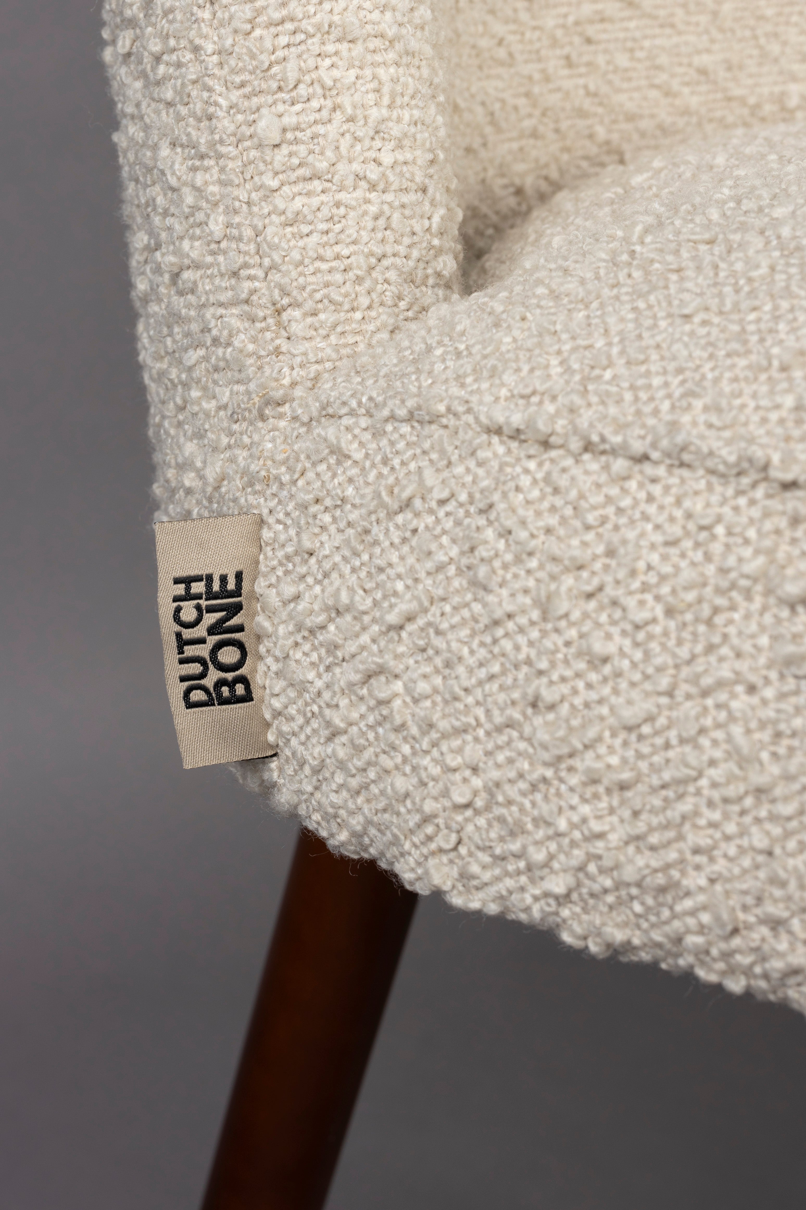 BARBARA chair beige with wooden base