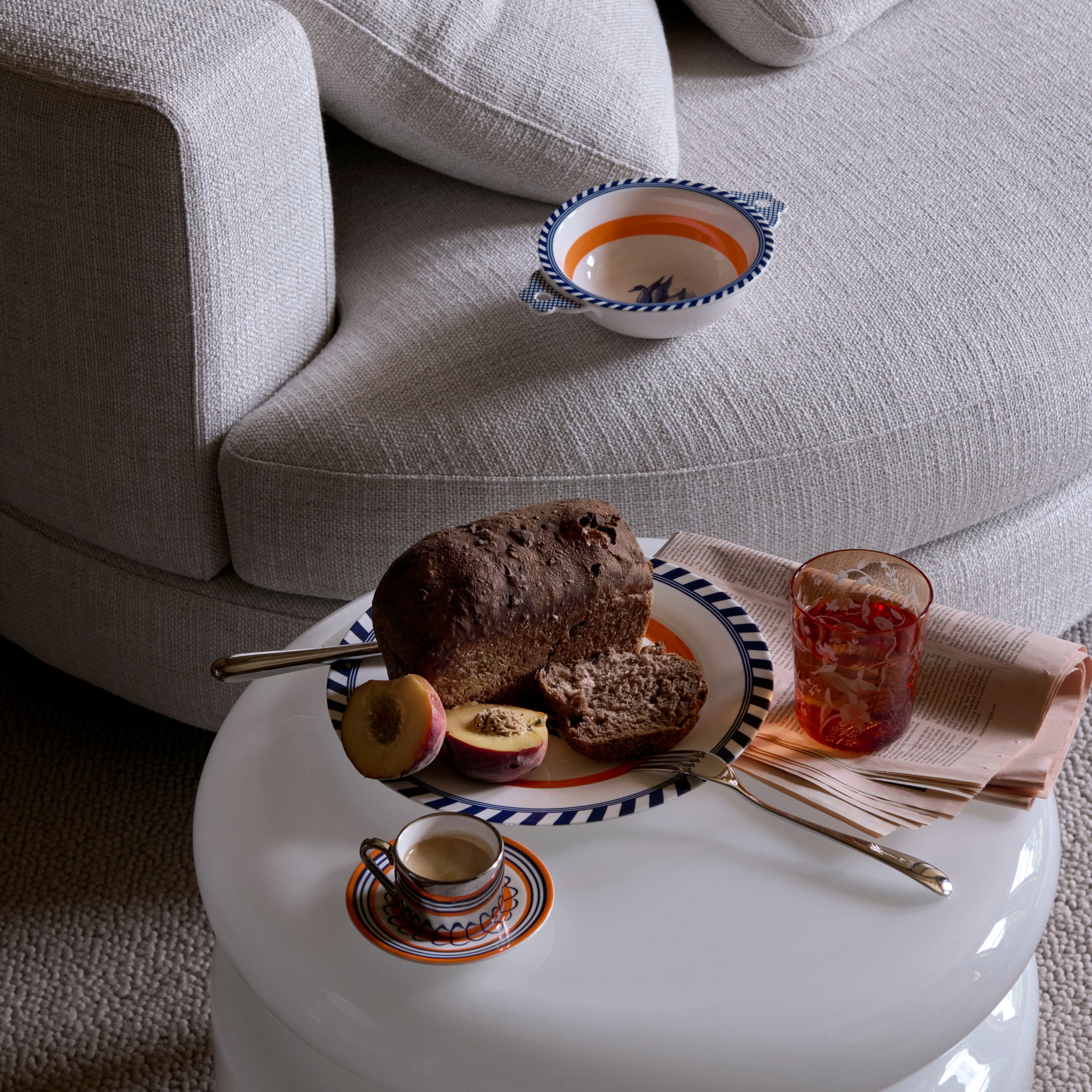 SCATTERED FLOWERS Orange Glasses Set with Sandblasted Pattern