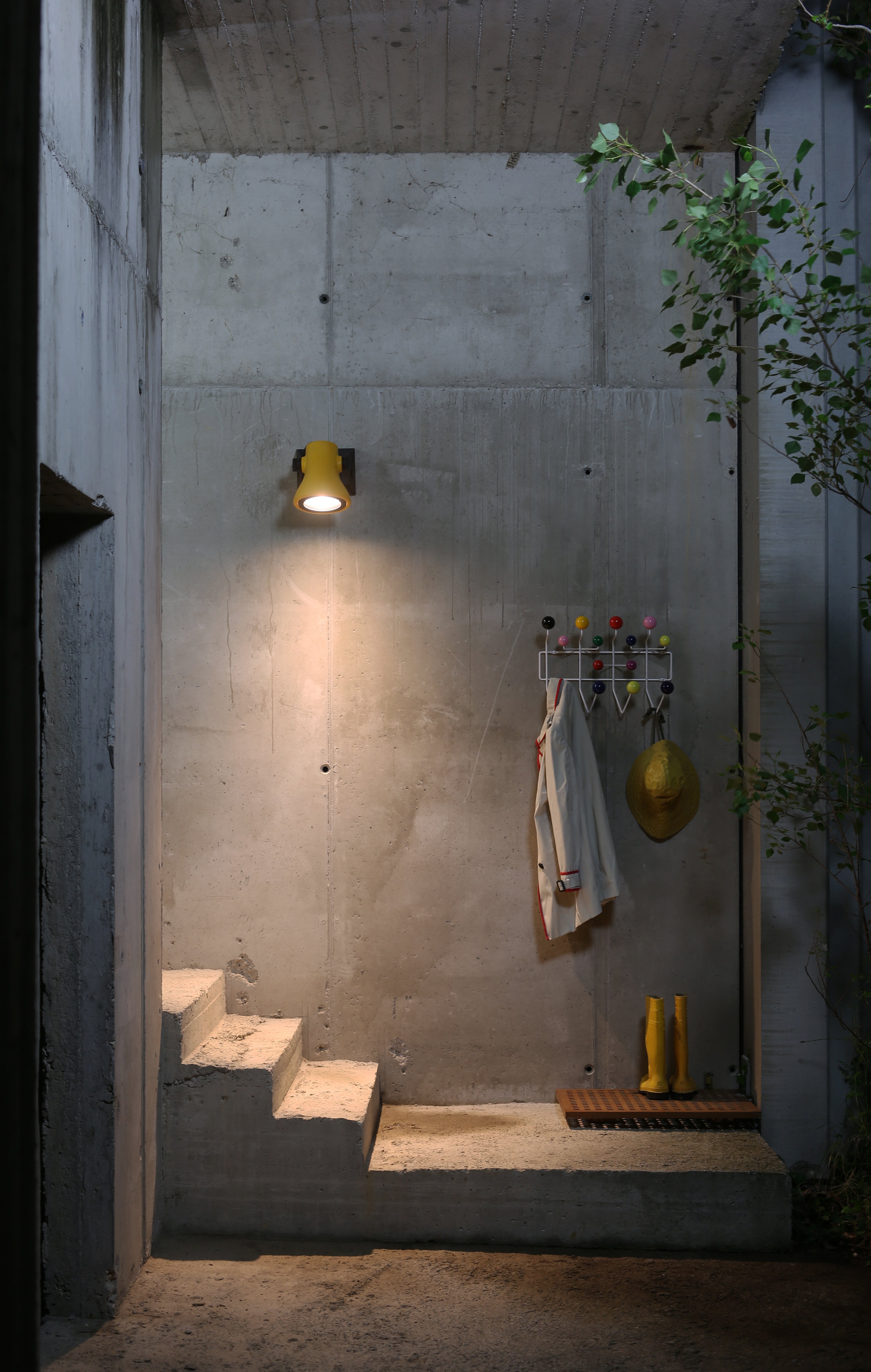 FROG Blue Outdoor Wall Lamp