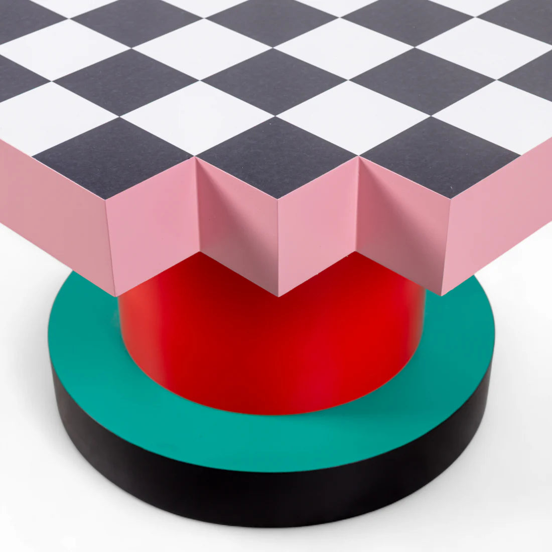 SUPERCOFFEE CHESSBOARD pink with red coffee table