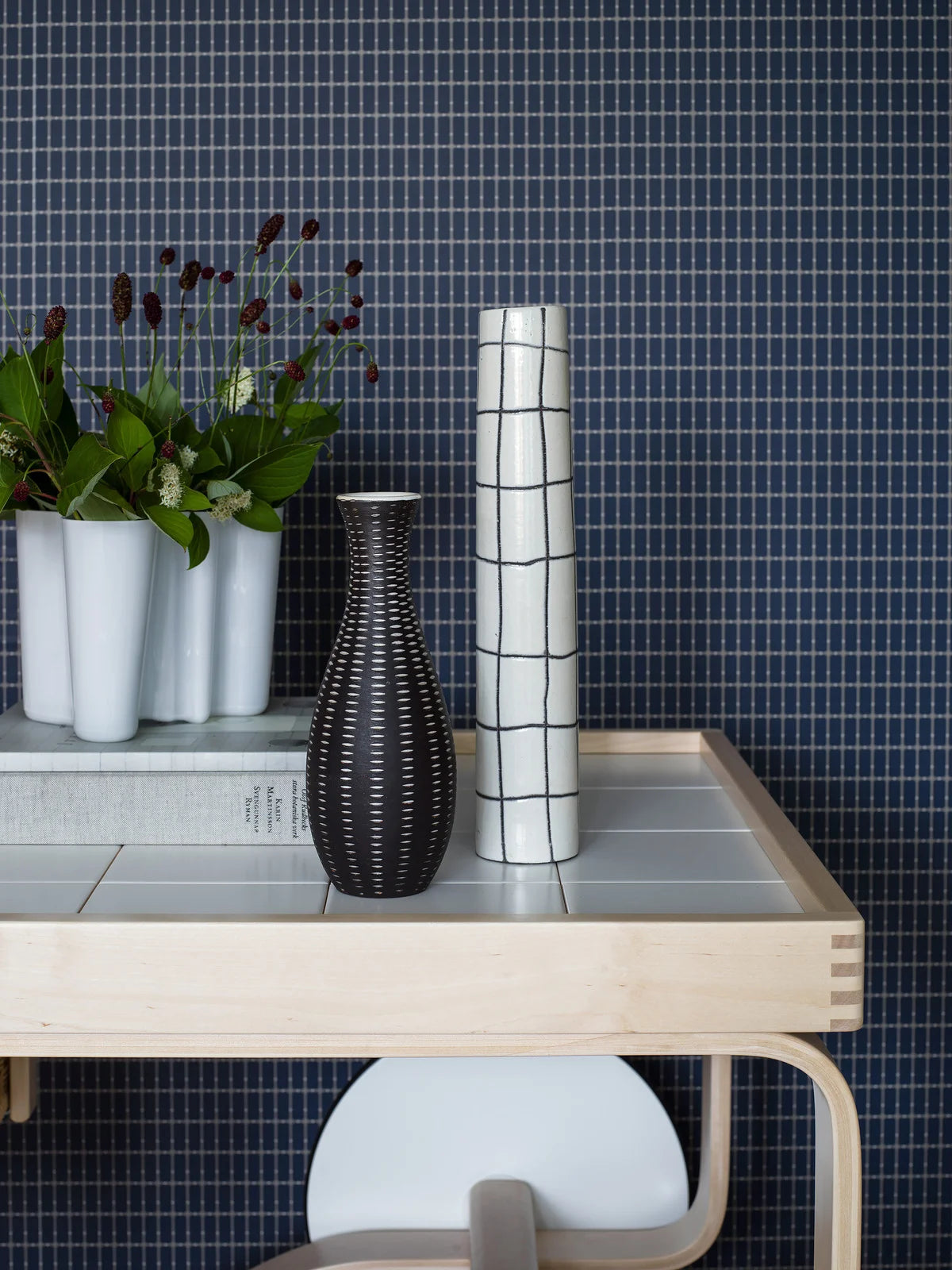 Non-woven paper wallpaper with a checkered pattern ALVAR AALTO M.I.T blue