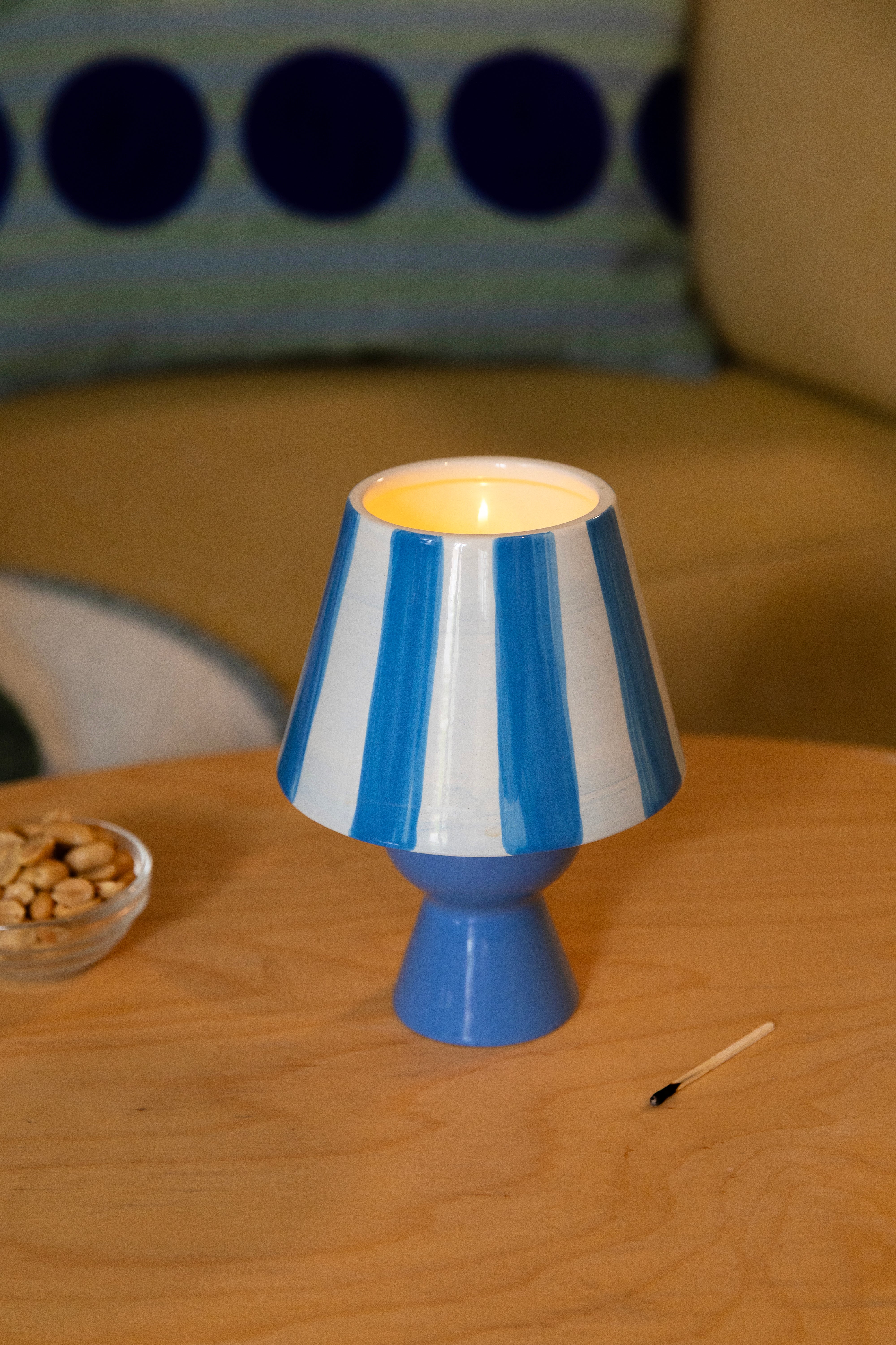 Blue tealight holder CANTINE with white