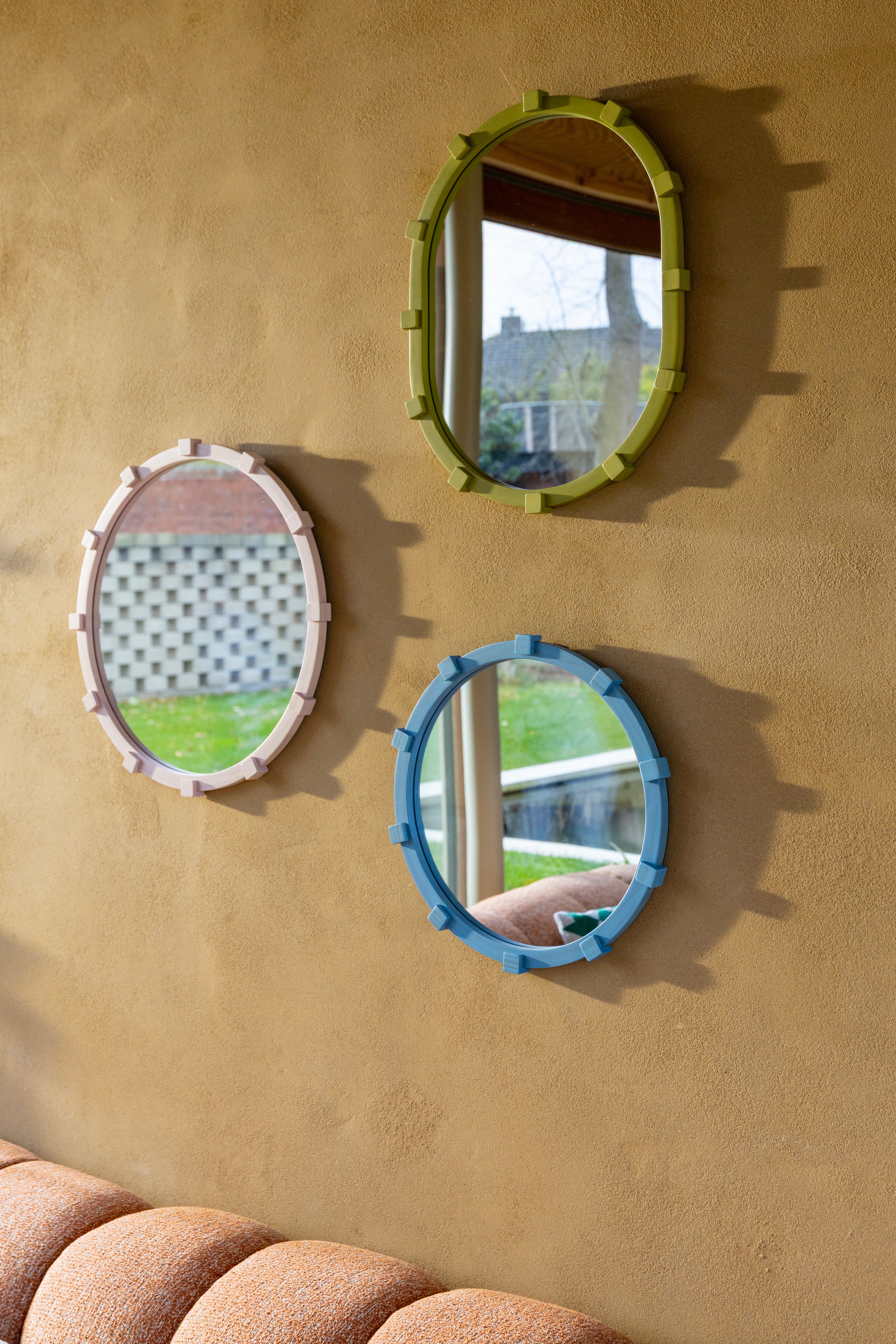 Round Mirror CHUNK Pink Wood