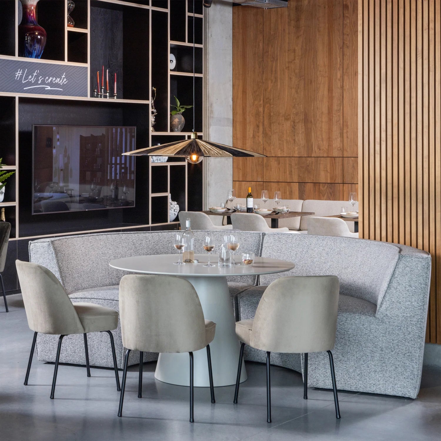 Beige round table JORRE