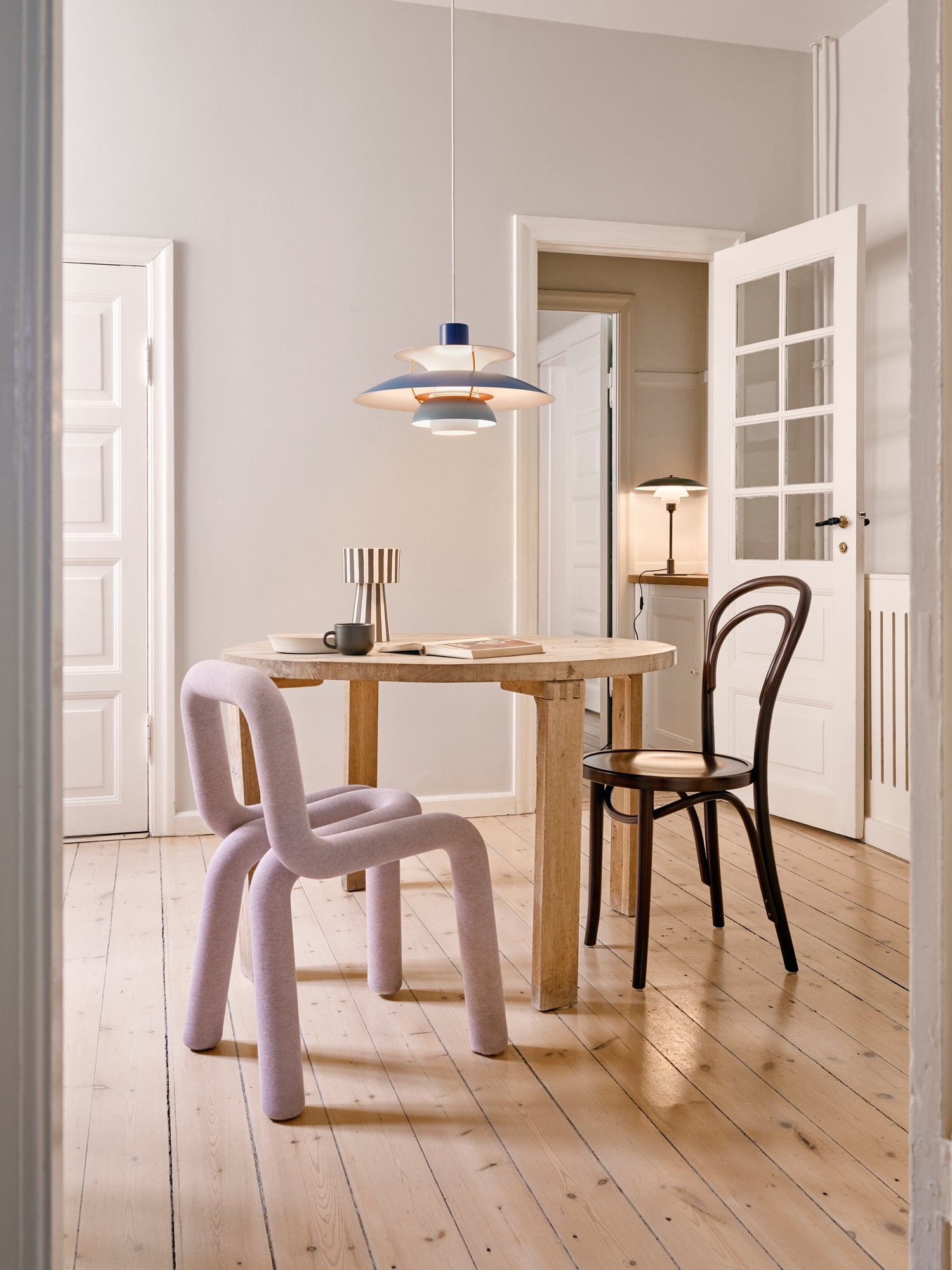 PH 3½-2½ green table lamp