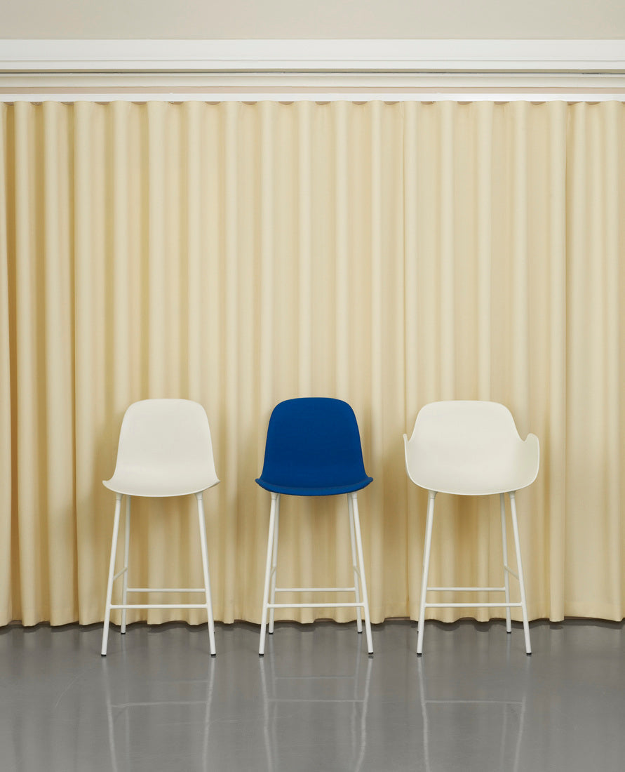 Bar chair with fake armrests cream