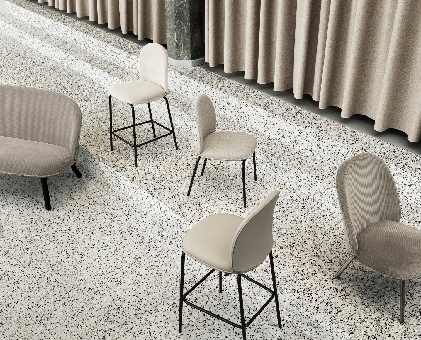 Ace bar chair black base