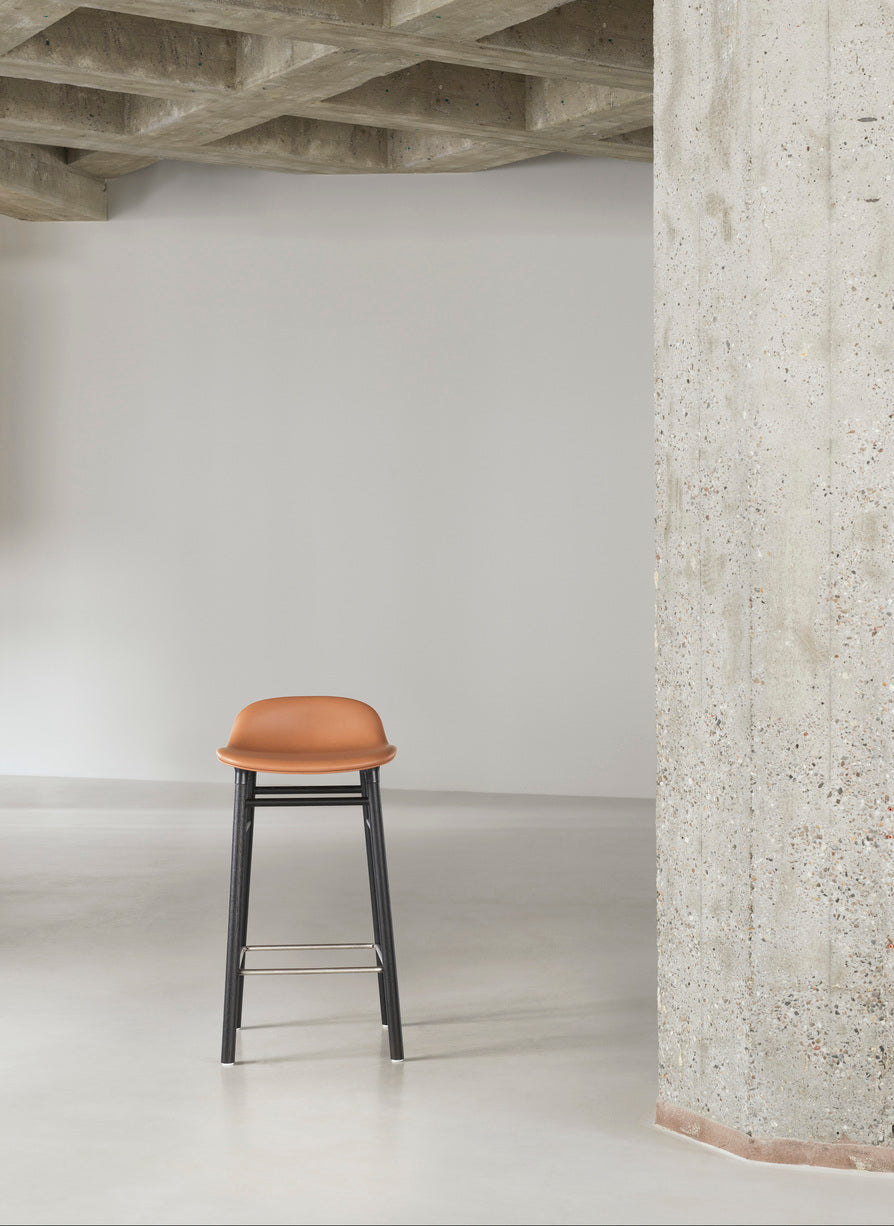 Hocker forms red with a black oak base