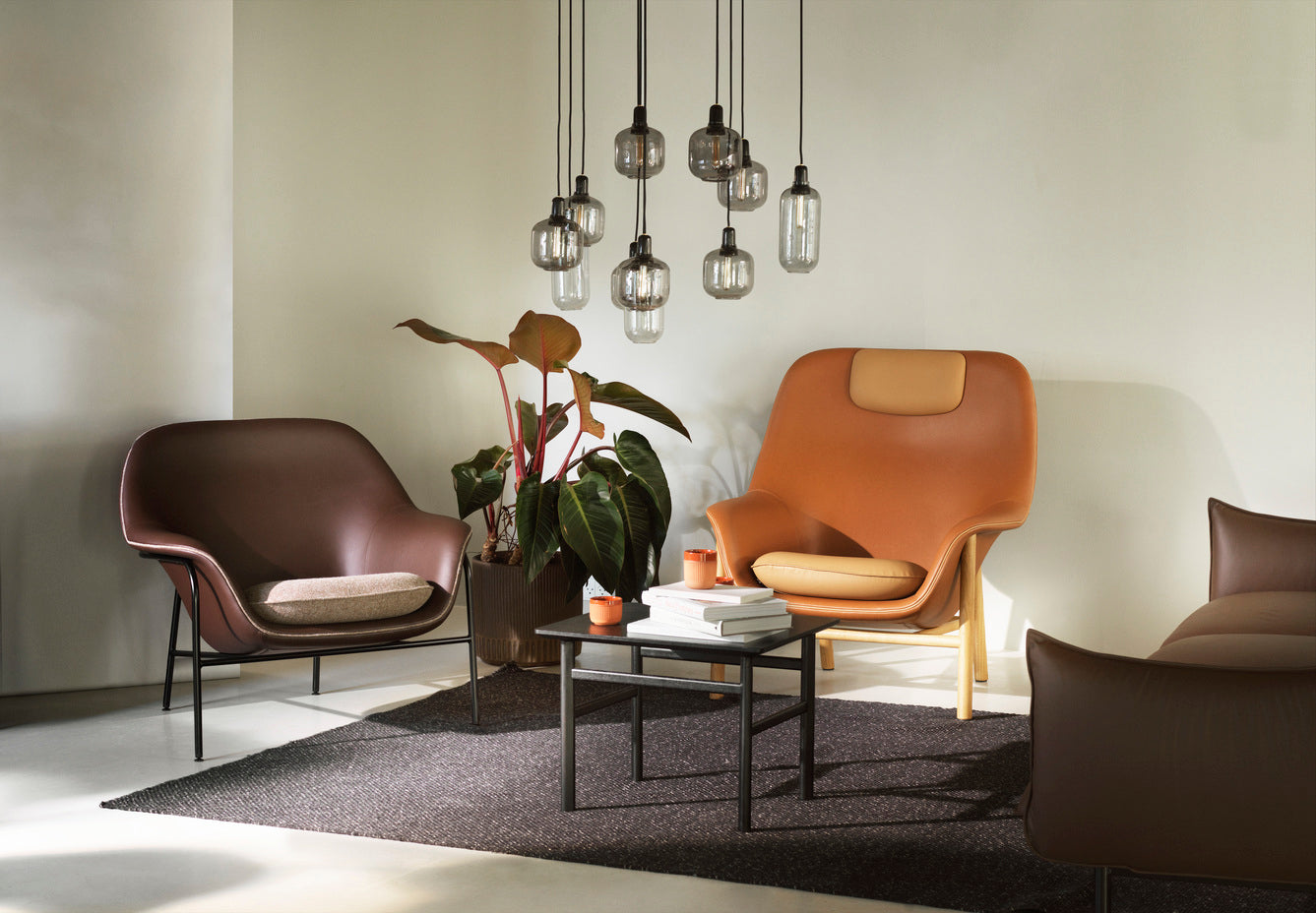 Drape High armchair with a black oak base