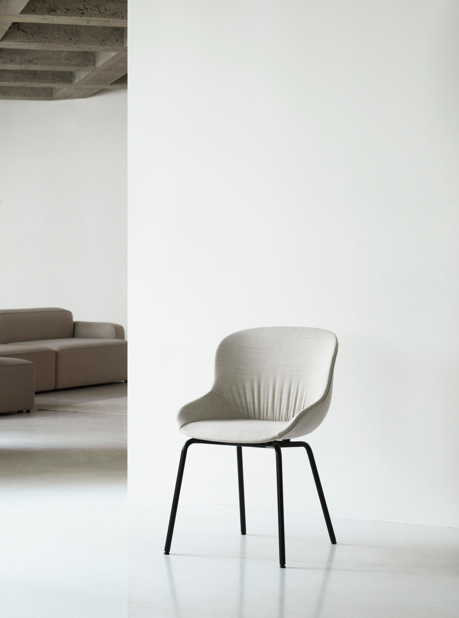 Hyg Comfort chair upholstered with a black base