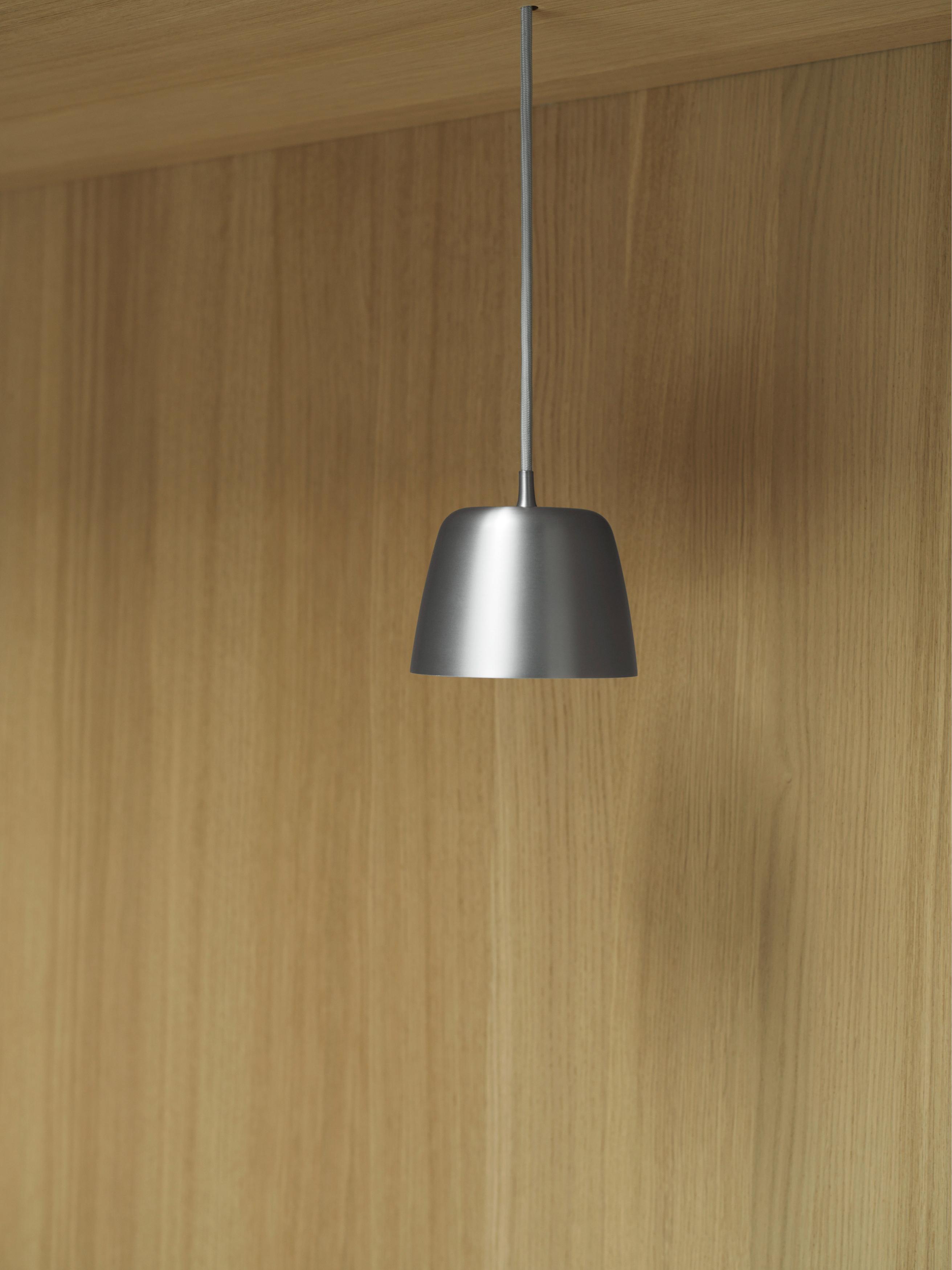 TUB Pendelleuchte aus Aluminium